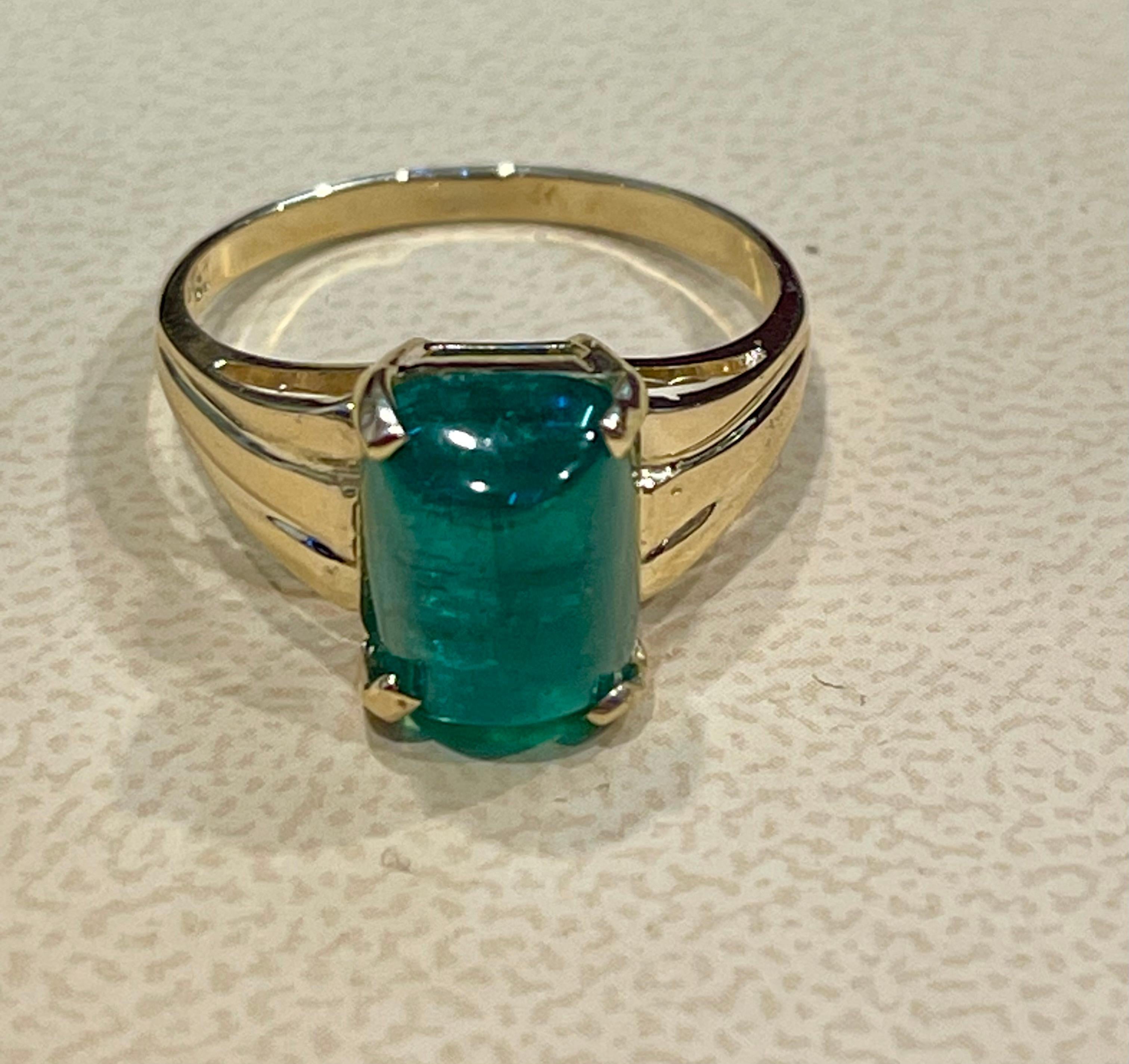 4.72 Karat Zuckerhut Smaragd Cabochon 14 Karat Gelbgold Cocktail-Ring Vintage 6