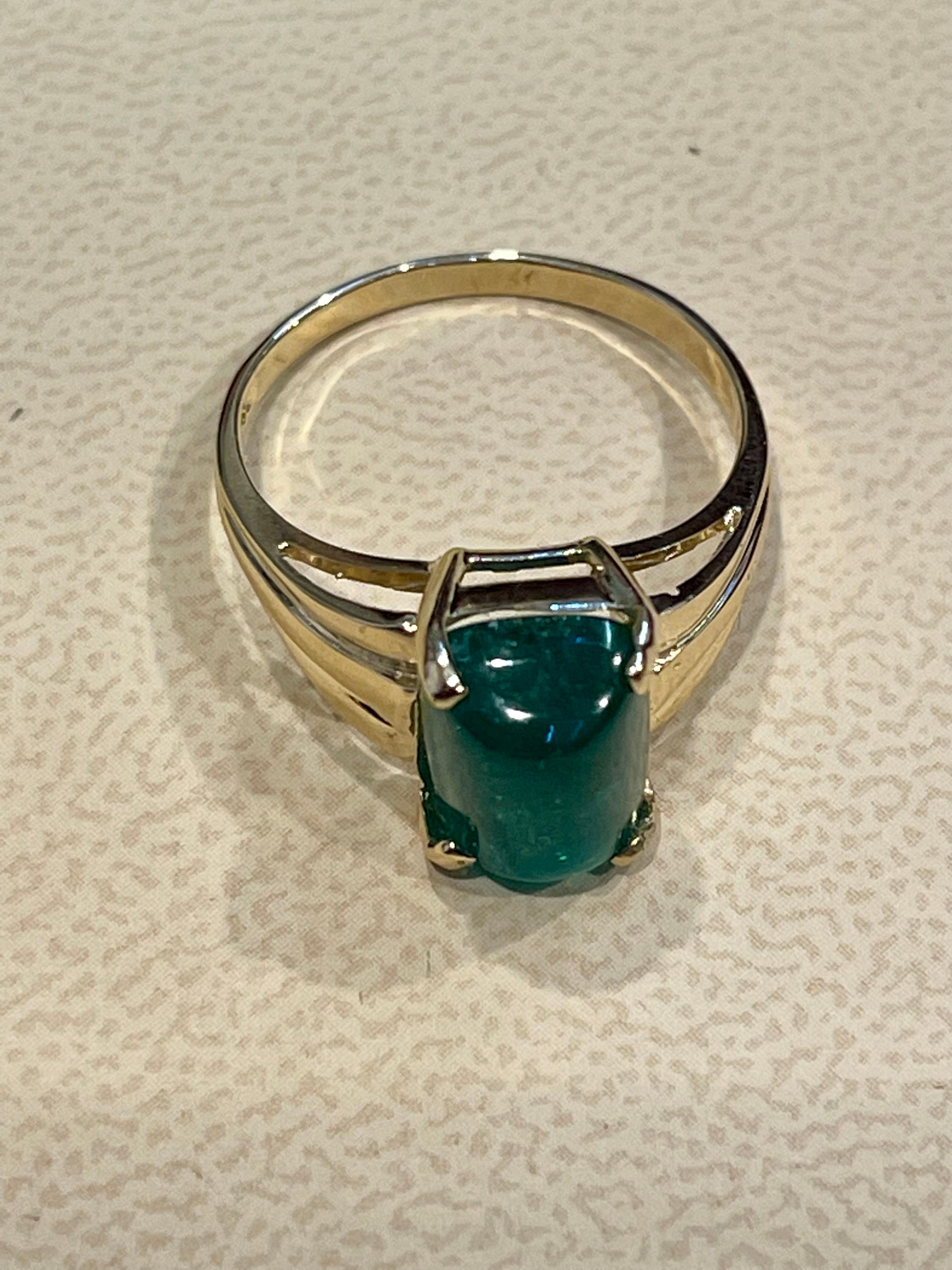 4.72 Karat Zuckerhut Smaragd Cabochon 14 Karat Gelbgold Cocktail-Ring Vintage 8
