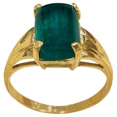 4.72 Ct Sugarloaf Emerald Cabochon 14 Karat Yellow Gold Cocktail Ring Vintage