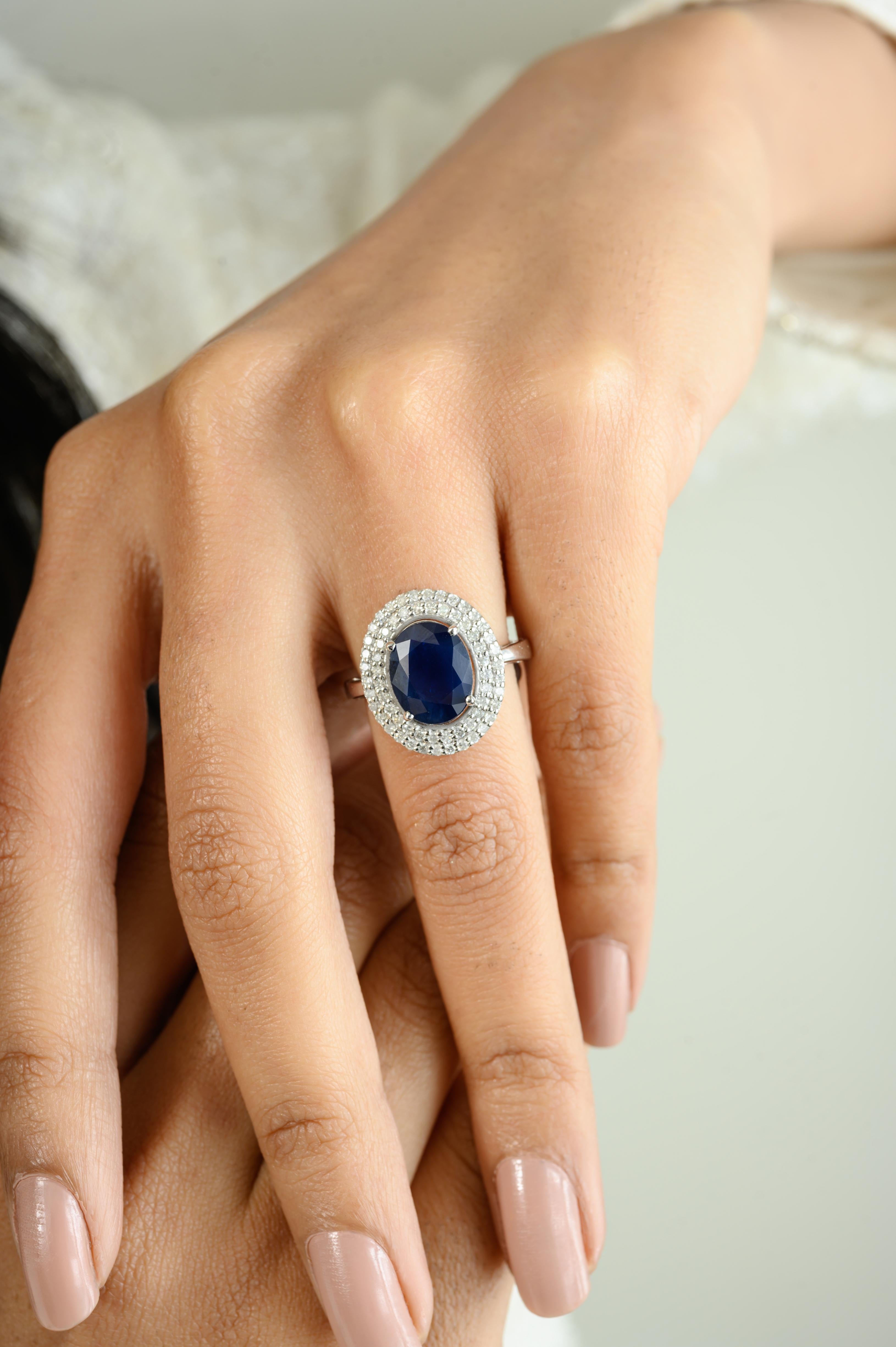 Im Angebot: 4,72 CTW natürlichen blauen Saphir mit Halo-Diamanten Ring in massivem 14k Weißgold () 4
