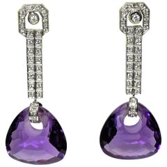 Vintage 47.23 Carat Amethyst White Diamond 18 Karat Gold Dangle Earrings