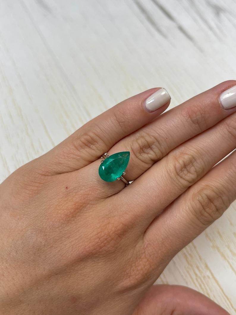 4,73 Carati 16x10 Smeraldo colombiano verde intenso - Gemma di maggio con taglio a pera in vendita 2