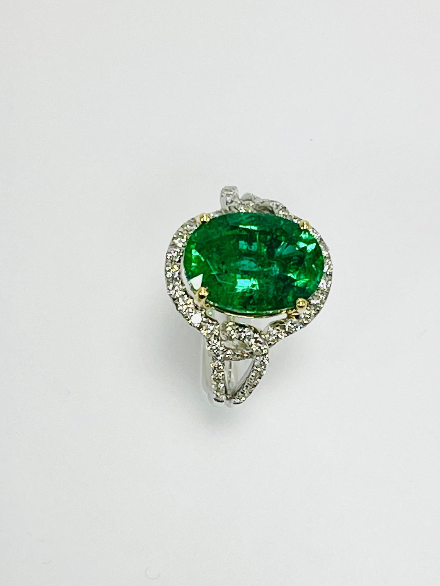 Modern 4.73 Carat Emerald Diamond Cocktail Ring For Sale