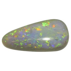 Opale grise de forme libre cabochon de 4,74 carats d'Australie