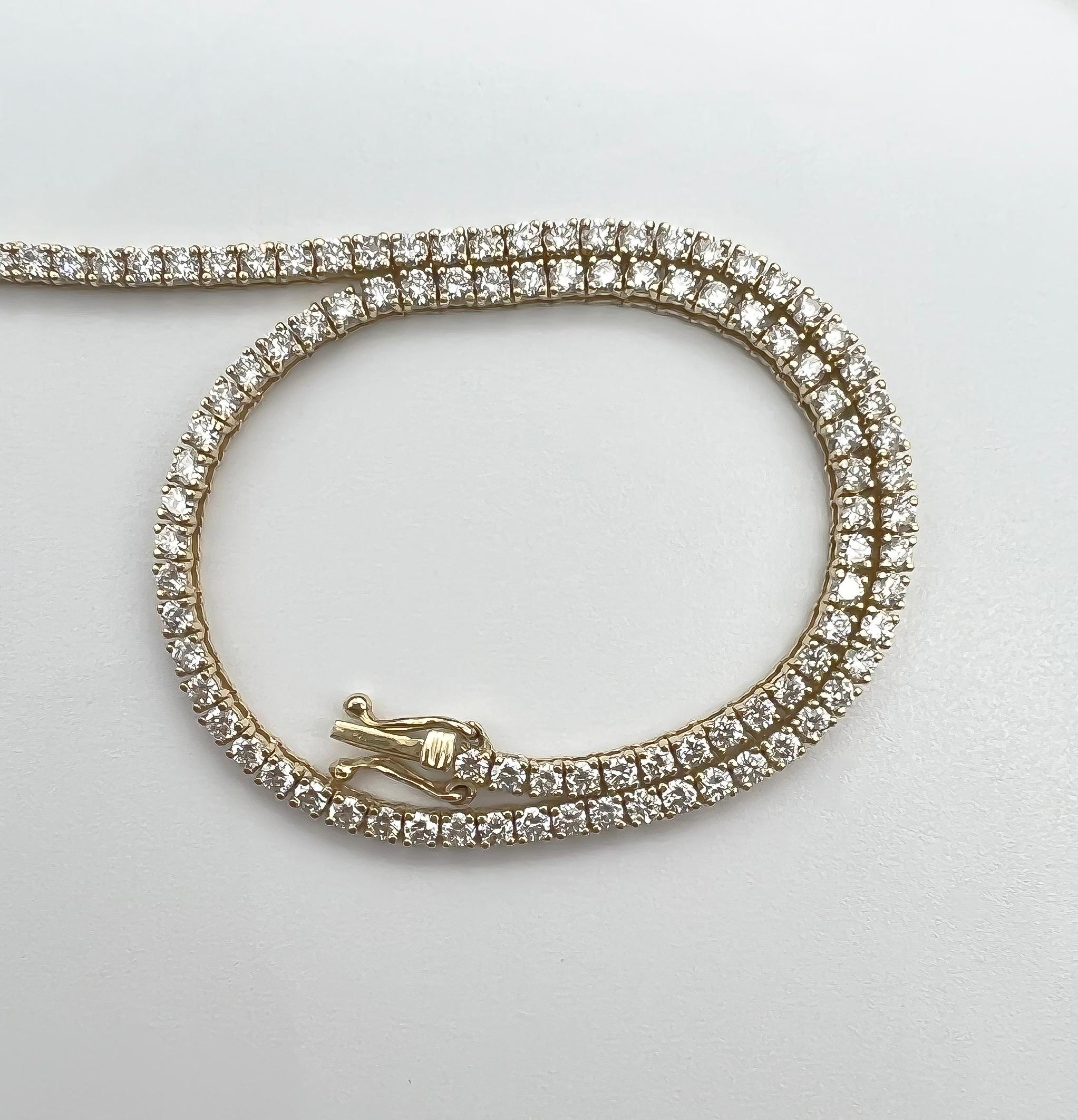 4.17 Carat Diamond Tennis Necklace with Round Diamonds in Yellow Gold Chain In New Condition For Sale In New York, NY