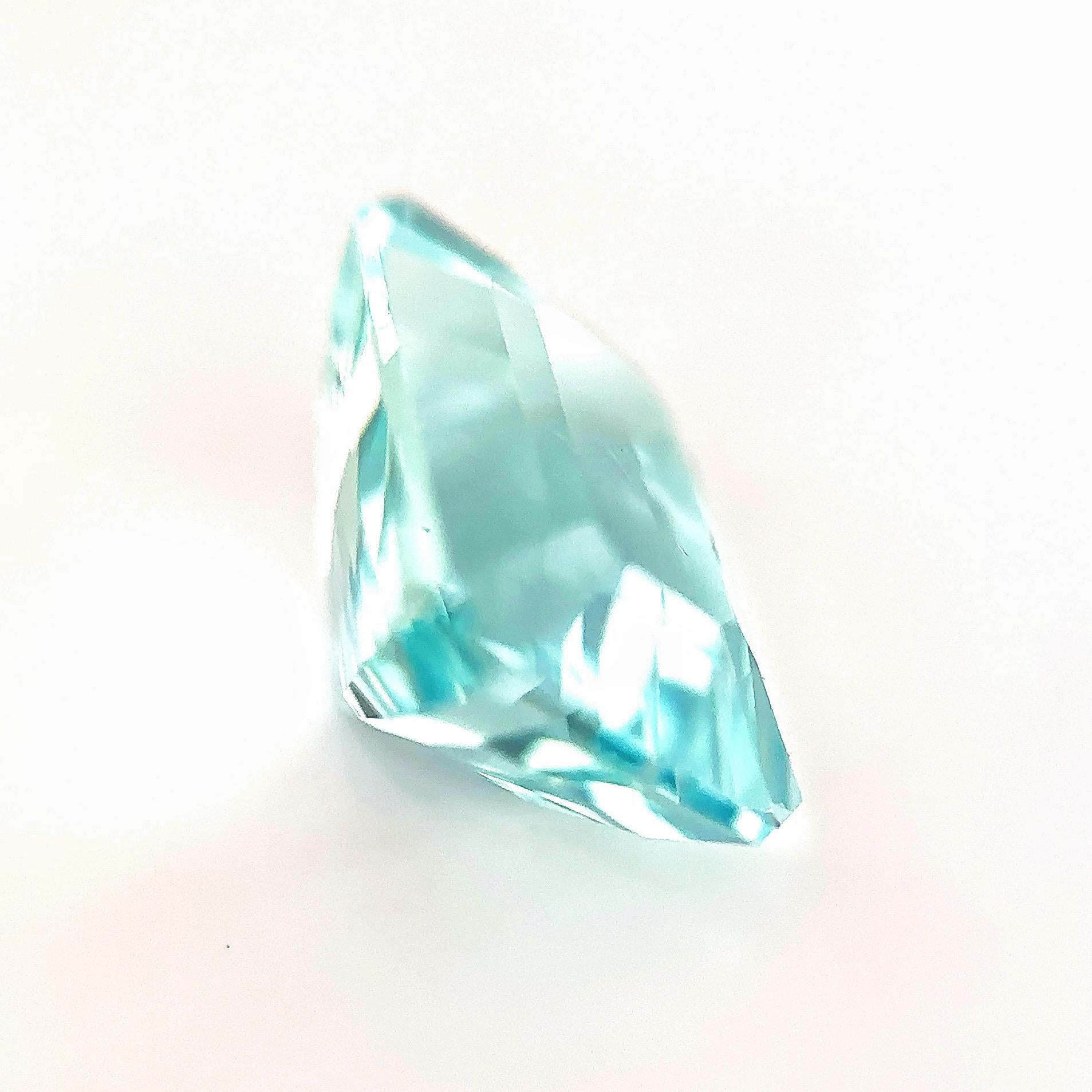 Emerald Cut 4.75 Carat Natural Aquamarine Loose Stone For Sale