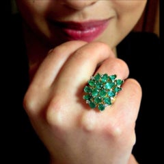 Fine Cocktail Retro Style Colombian Emerald Ring 18K