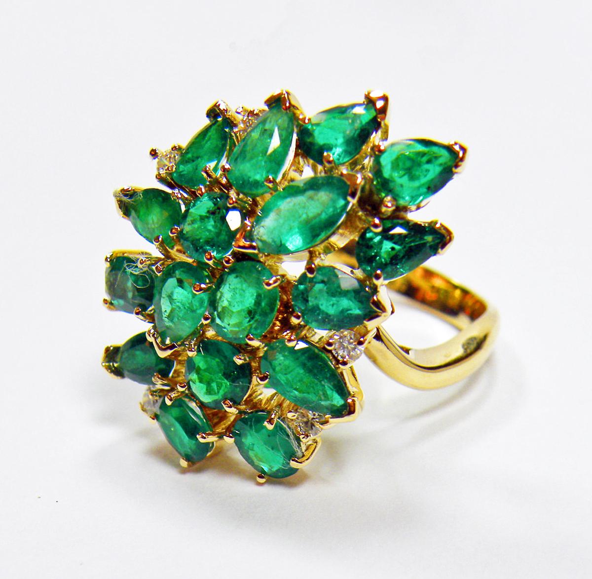 Marquise Cut Fine Cocktail Retro Style Colombian Emerald Ring 18K