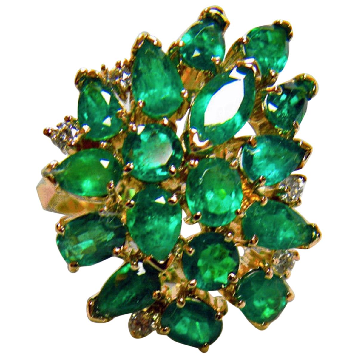 Fine Cocktail Retro Style Colombian Emerald Ring 18K