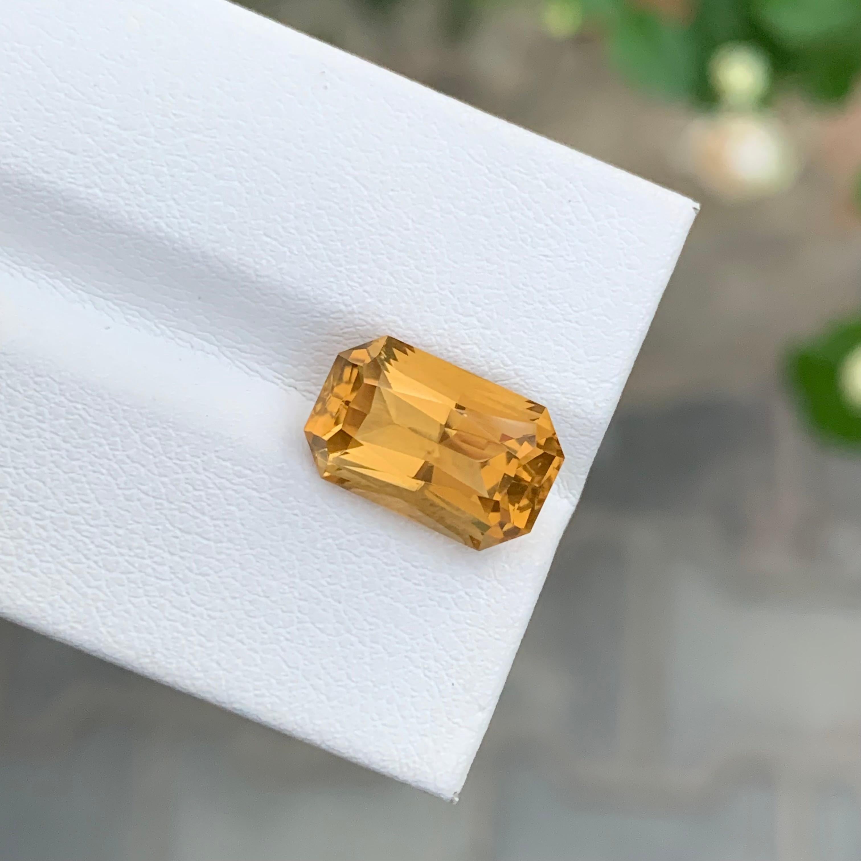 4.75 Carat Natural Loose Citrine Scissor Cut Gemstone For Jewellery For Sale 2
