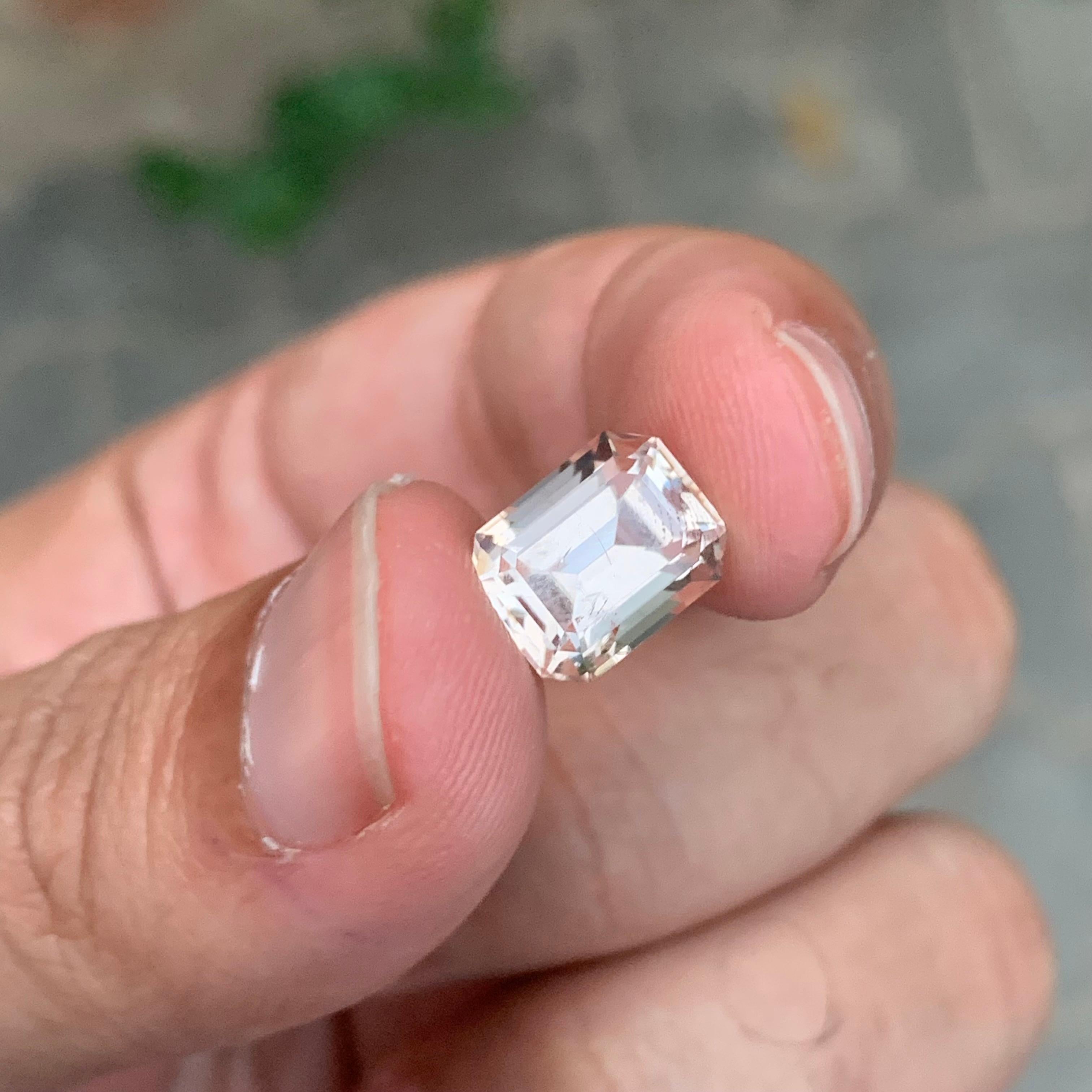 4.75 Karat natürlicher loser Goldtopas Smaragdform Edelstein im Angebot 4