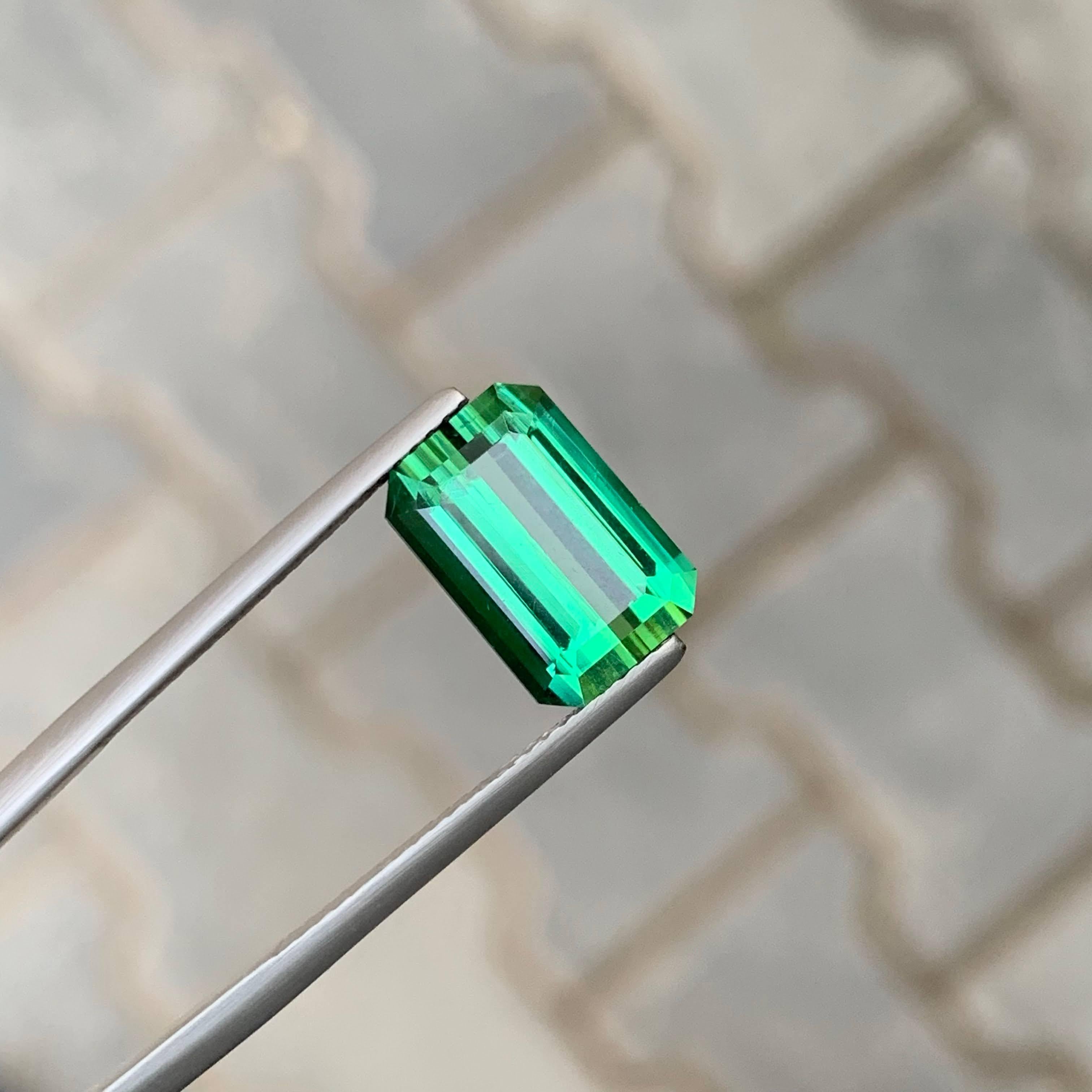 4.75 carati di qualità naturale sfusa di tormalina verde taglio cuscino Gemma afgana in vendita 4