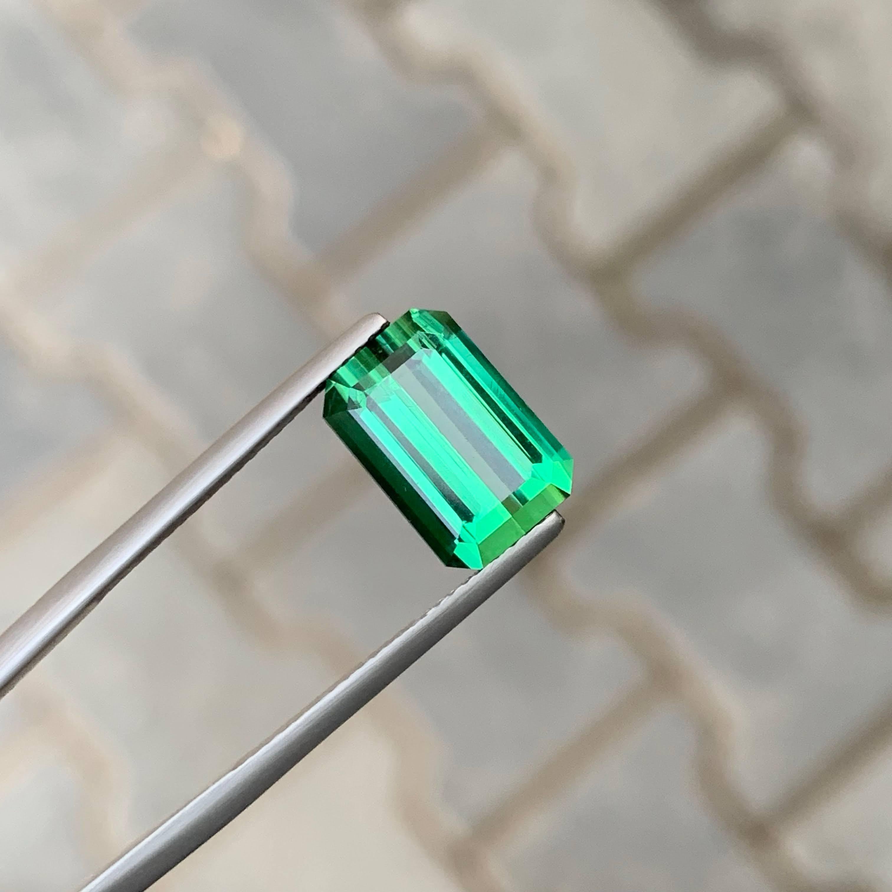 da uomo o donna 4.75 carati di qualità naturale sfusa di tormalina verde taglio cuscino Gemma afgana in vendita