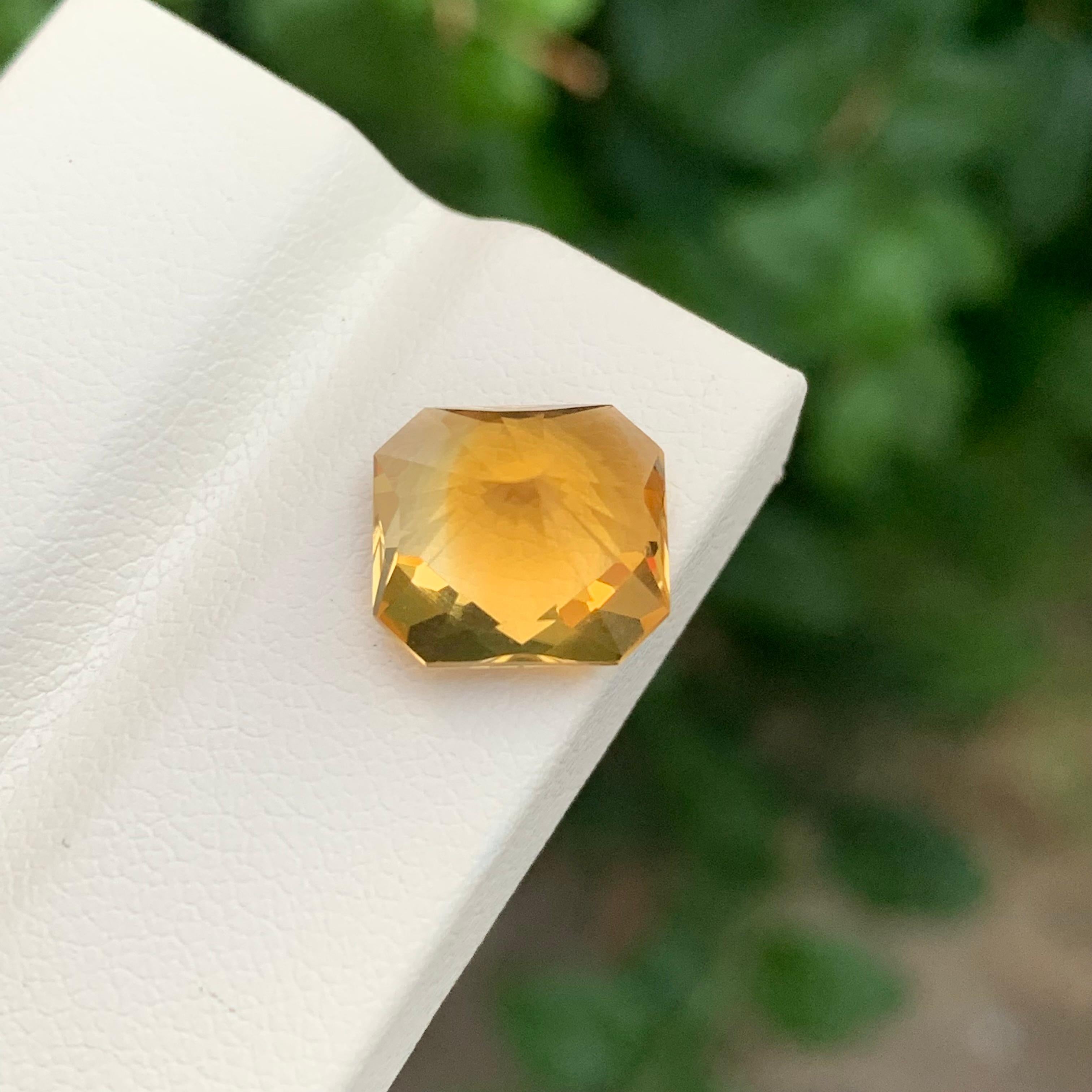 4,75 carati di Citrino giallo sciolto naturale con taglio fantasia in vendita 2