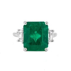 4.75 Carat Natural Mined Emerald GIA Certified Diamond 3 Stone 18KT Ring