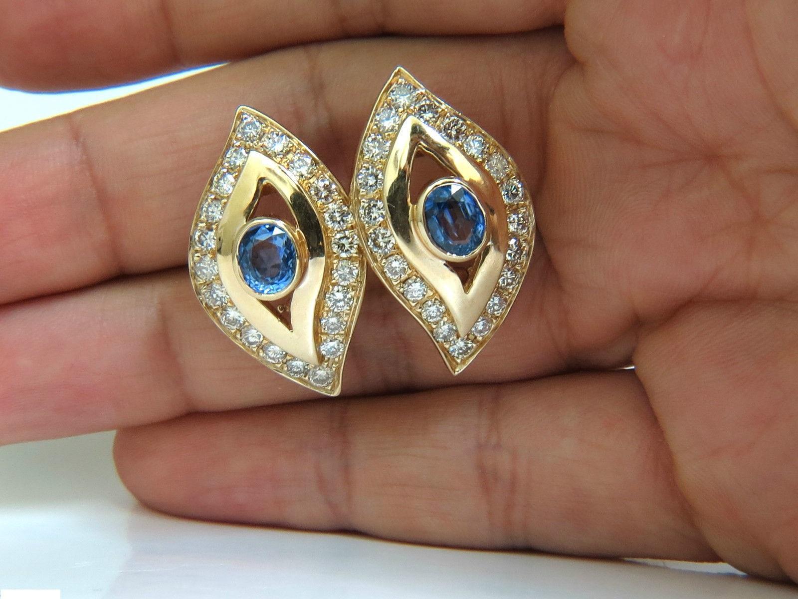Oval Cut 4.75 Carat Natural Sapphire Diamond Earrings Omega Clip 14 Karat Cornflower
