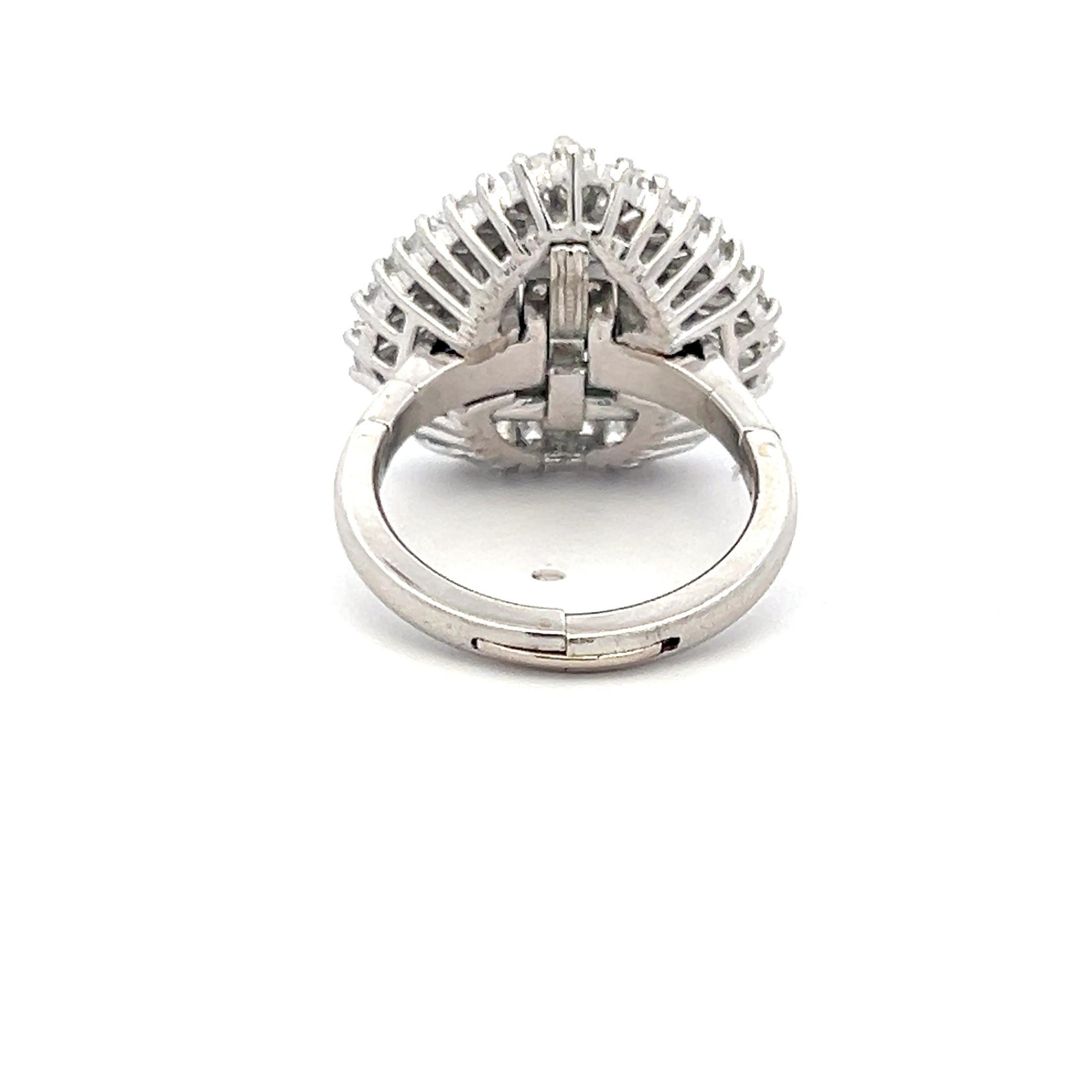 Taglio trillion Anello Ballerina in platino con diamanti triangolari e baguette da 4,75 carati in vendita