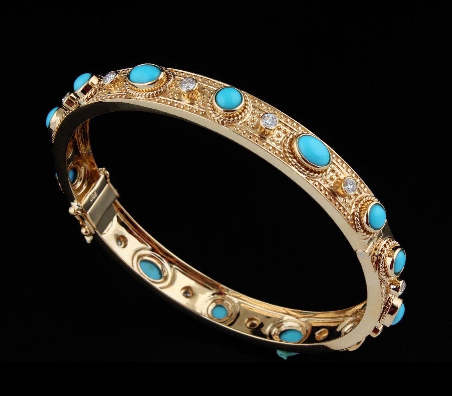 Mixed Cut 4.75 Carat Turquoise Diamond 18 Karat Gold Vintage Style Bangle Bracelet For Sale