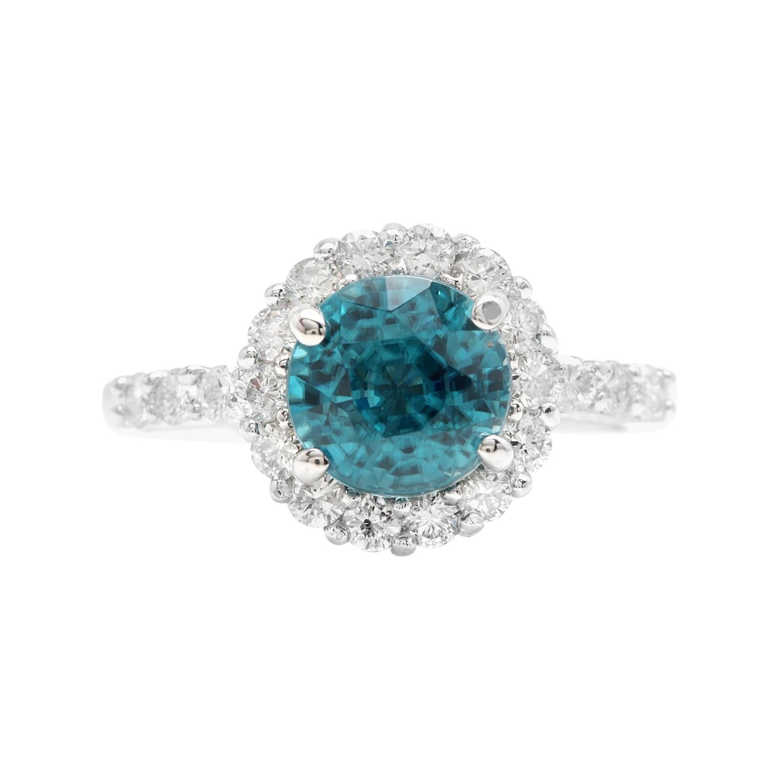 4.75 Carats Natural Blue Zircon and Diamond 14k Solid White Gold Ring For Sale