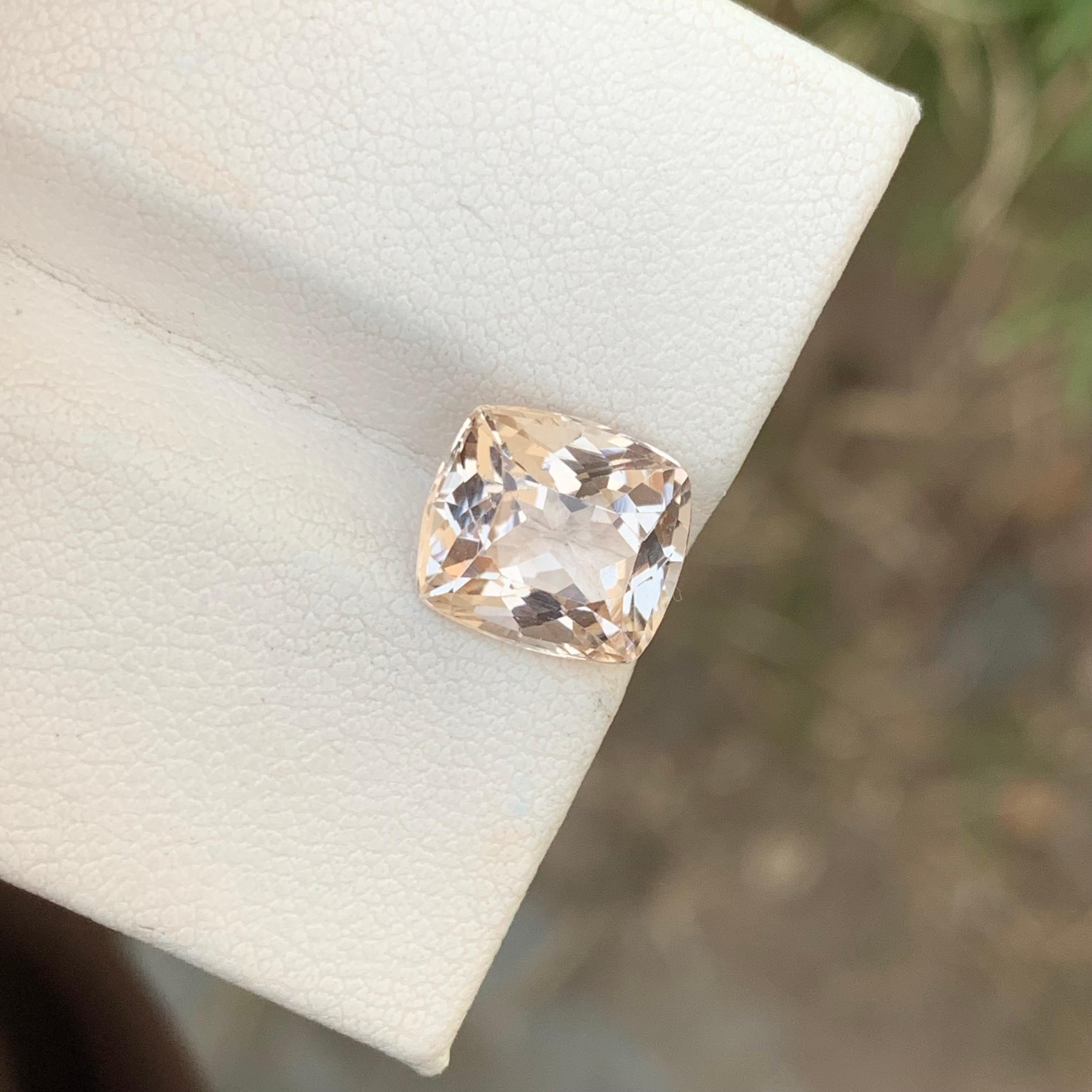 Cushion Cut 4.75 Carats Natural Light Golden Loose Topaz Brilliant Cut For Sale