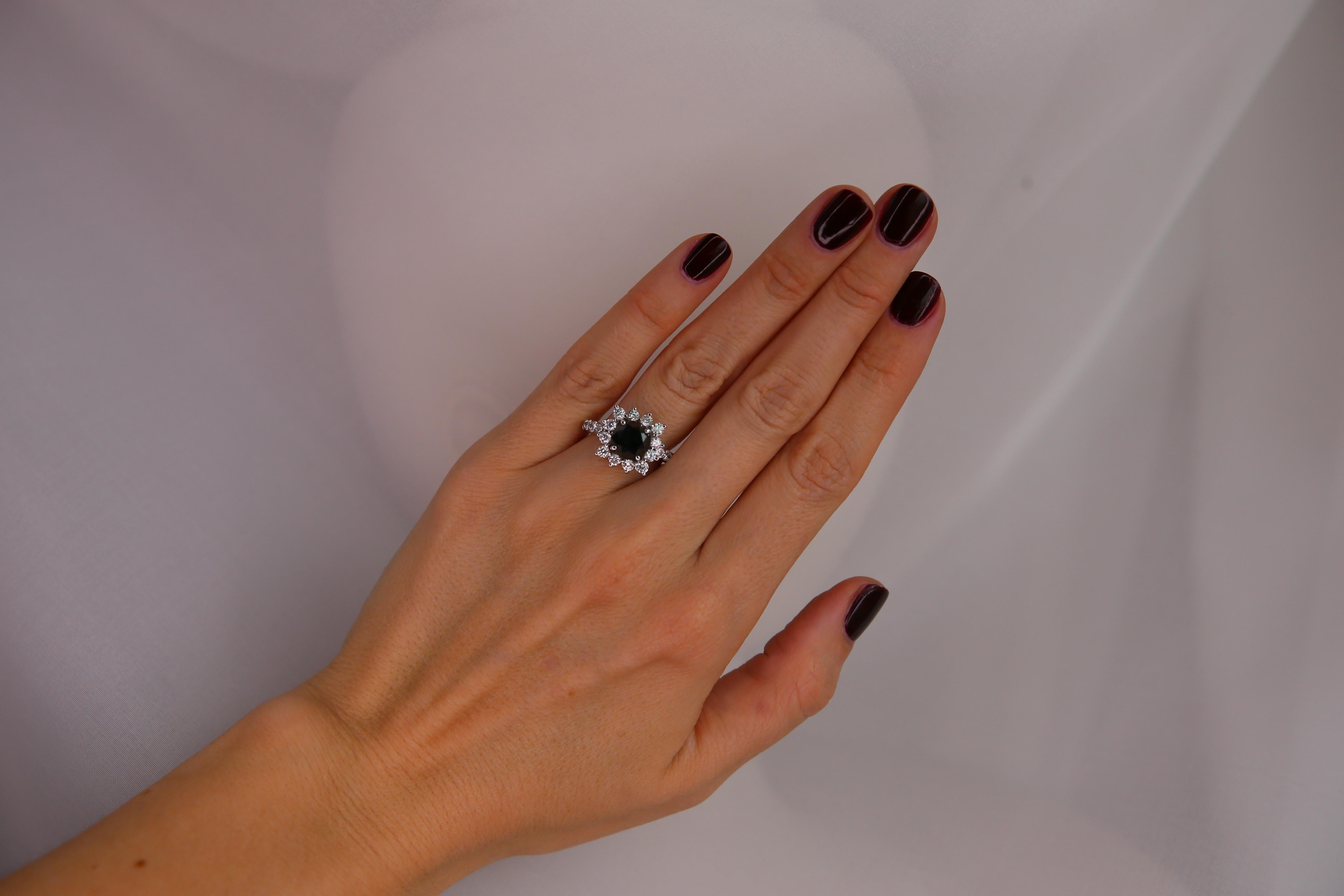 4.75 Carat Black Diamond 14 Karat White Gold Ring In New Condition For Sale In Montreux, VD