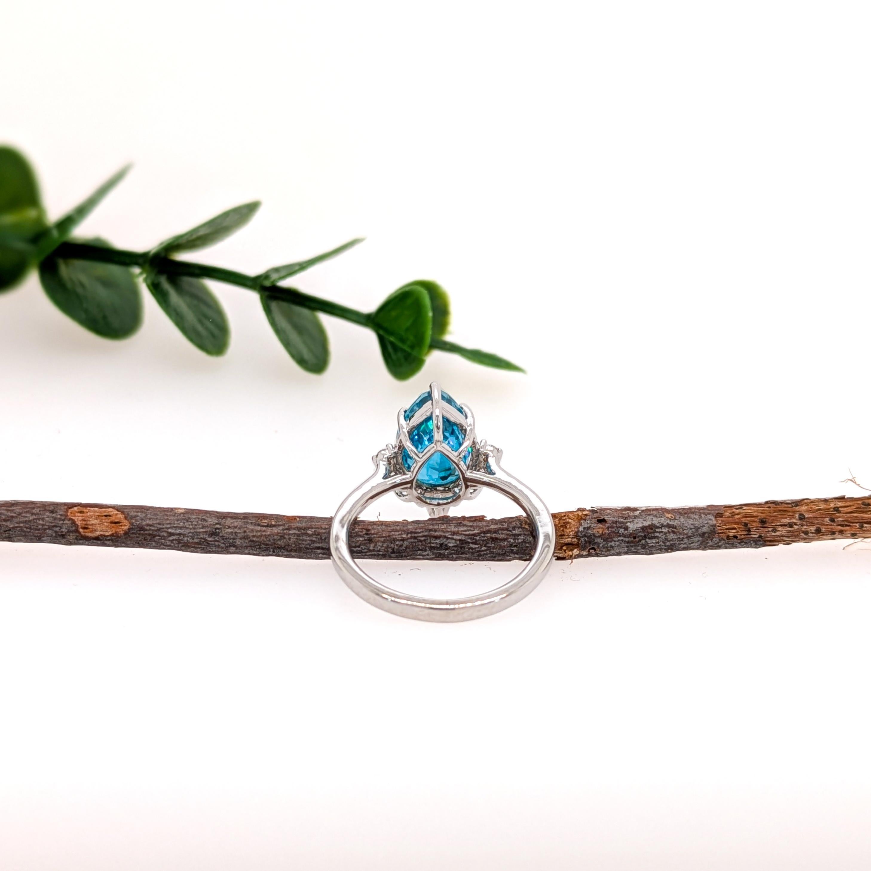 Bague en or massif 14 carats avec zircon bleu de 4,75 carats et accents de diamants naturels  PE 9x7mm Neuf - En vente à Columbus, OH