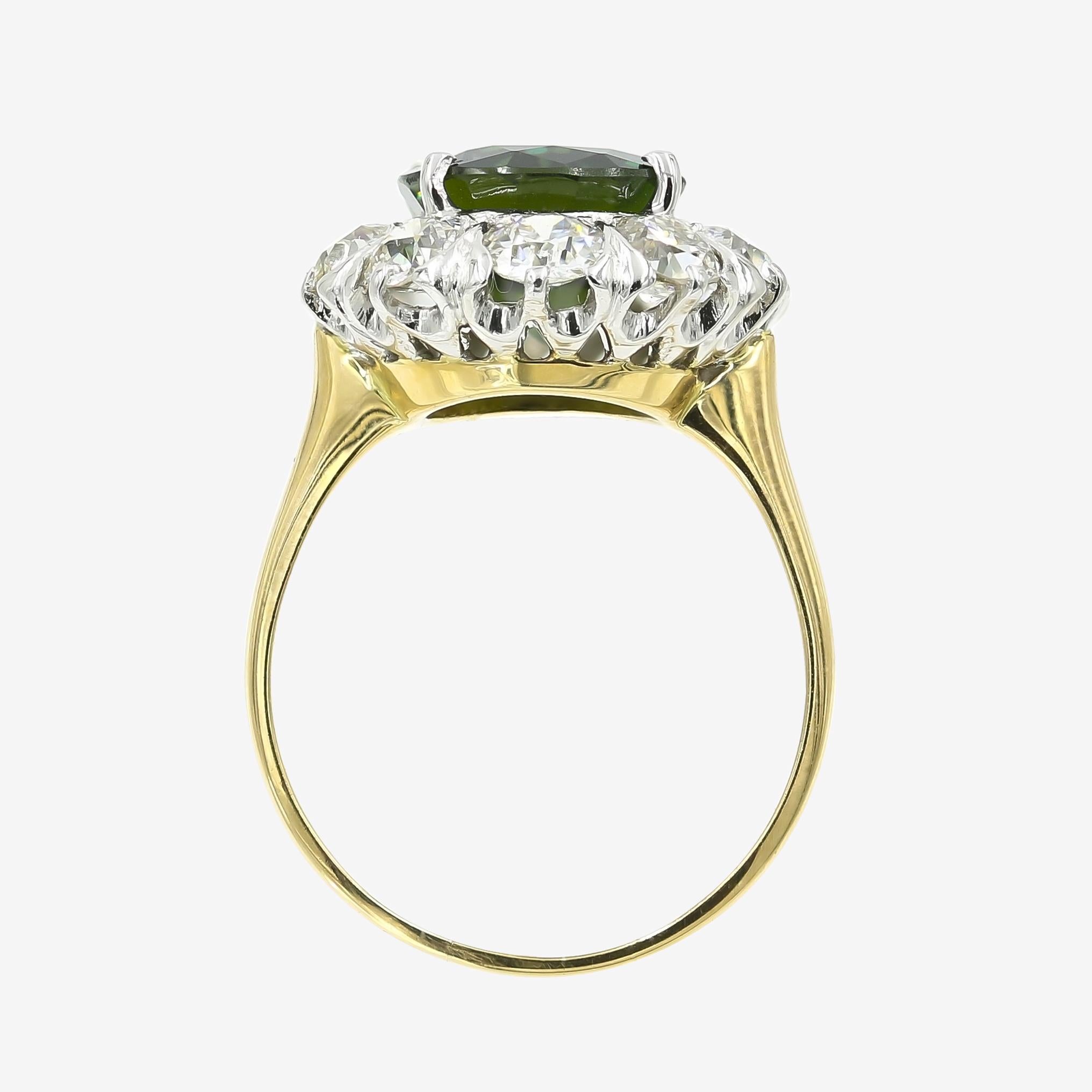 4.75cts. Oval Cut Green Sapphire & Diamond Ring in 14kt White & Yellow Gold For Sale 1