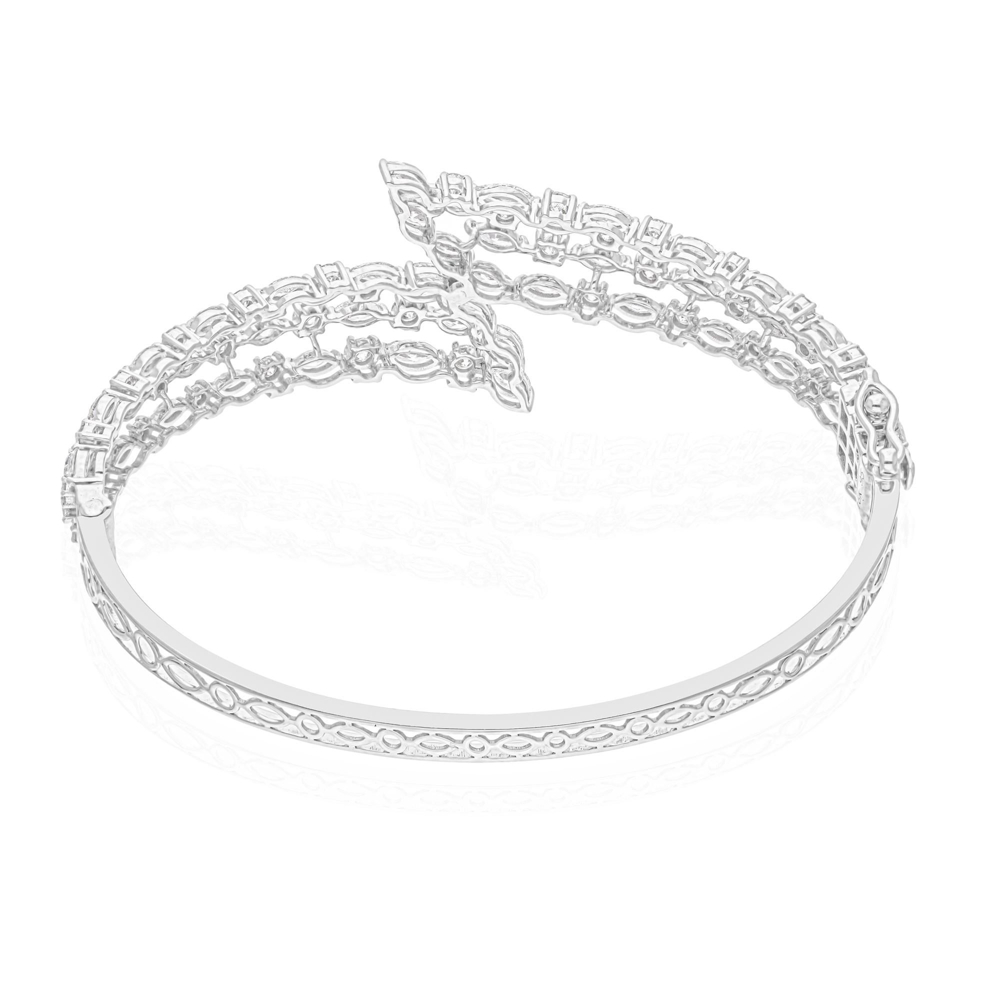Modern 4.76 Carat SI/H Round Brilliant Cut Diamond Bangle Bracelet 18k White Gold For Sale