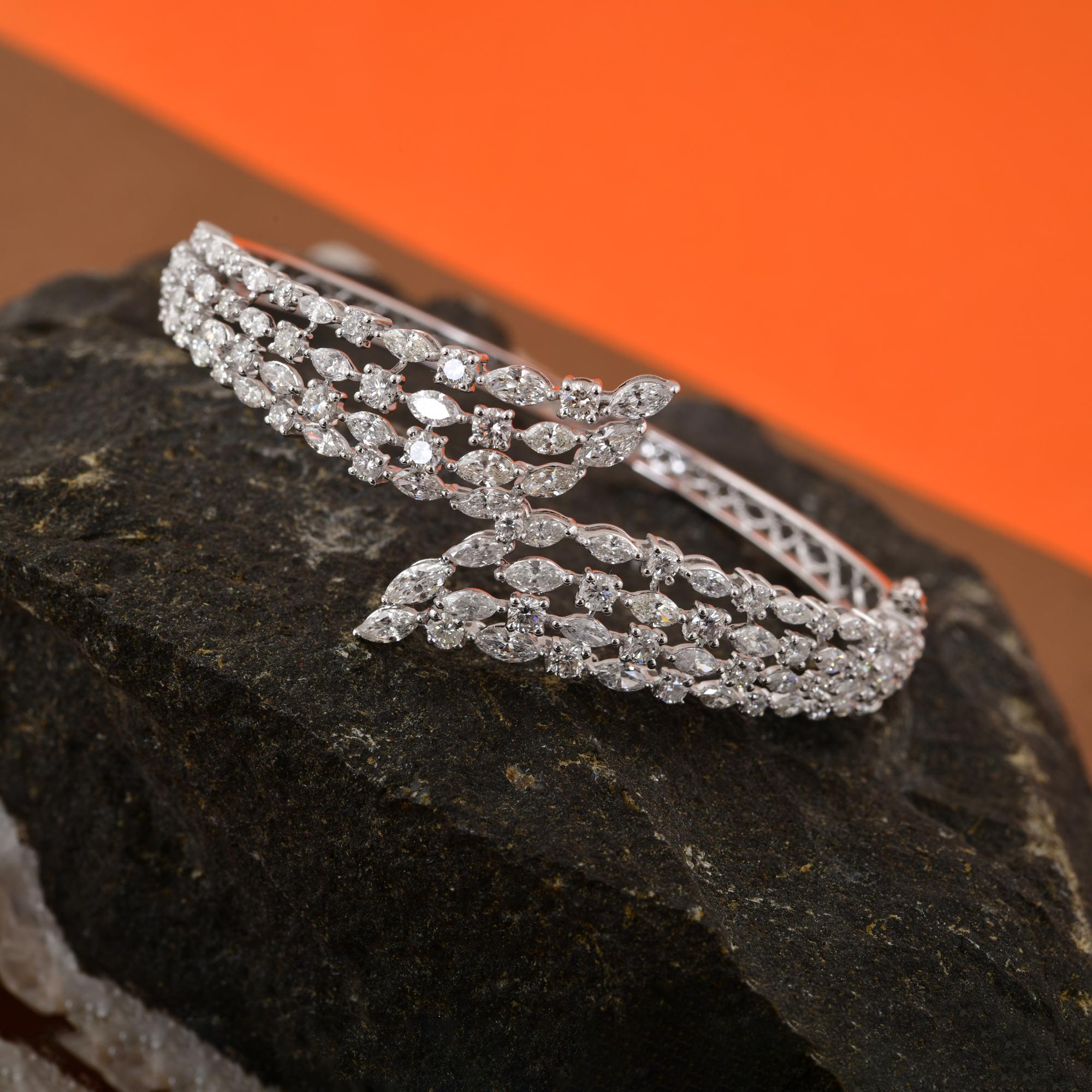 4.76 Carat SI/H Round Brilliant Cut Diamond Bangle Bracelet 18k White Gold For Sale 1