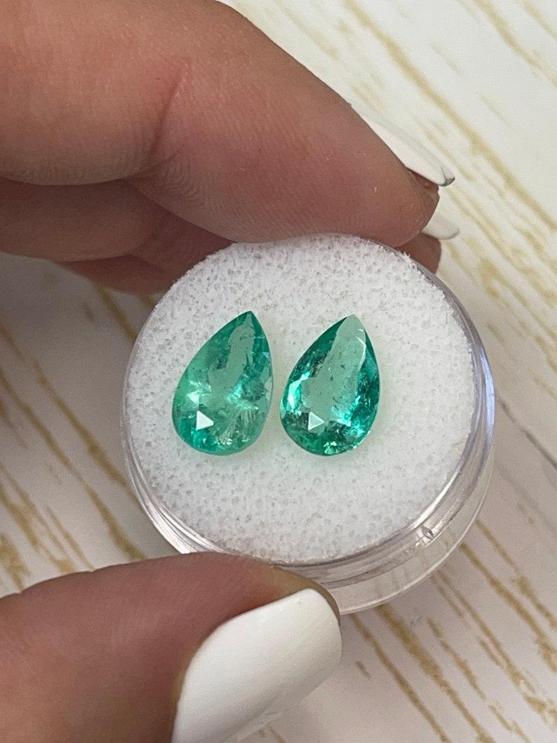Taille poire 4.76tcw 12x7.5 Pear-Cut Colombian Emeralds Matching - Genuine Loose Gems en vente
