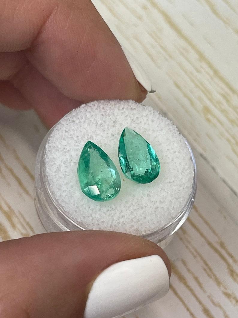4.76tcw 12x7.5 Pear-Cut Colombian Emeralds Matching - Genuine Loose Gems Neuf - En vente à Jupiter, FL