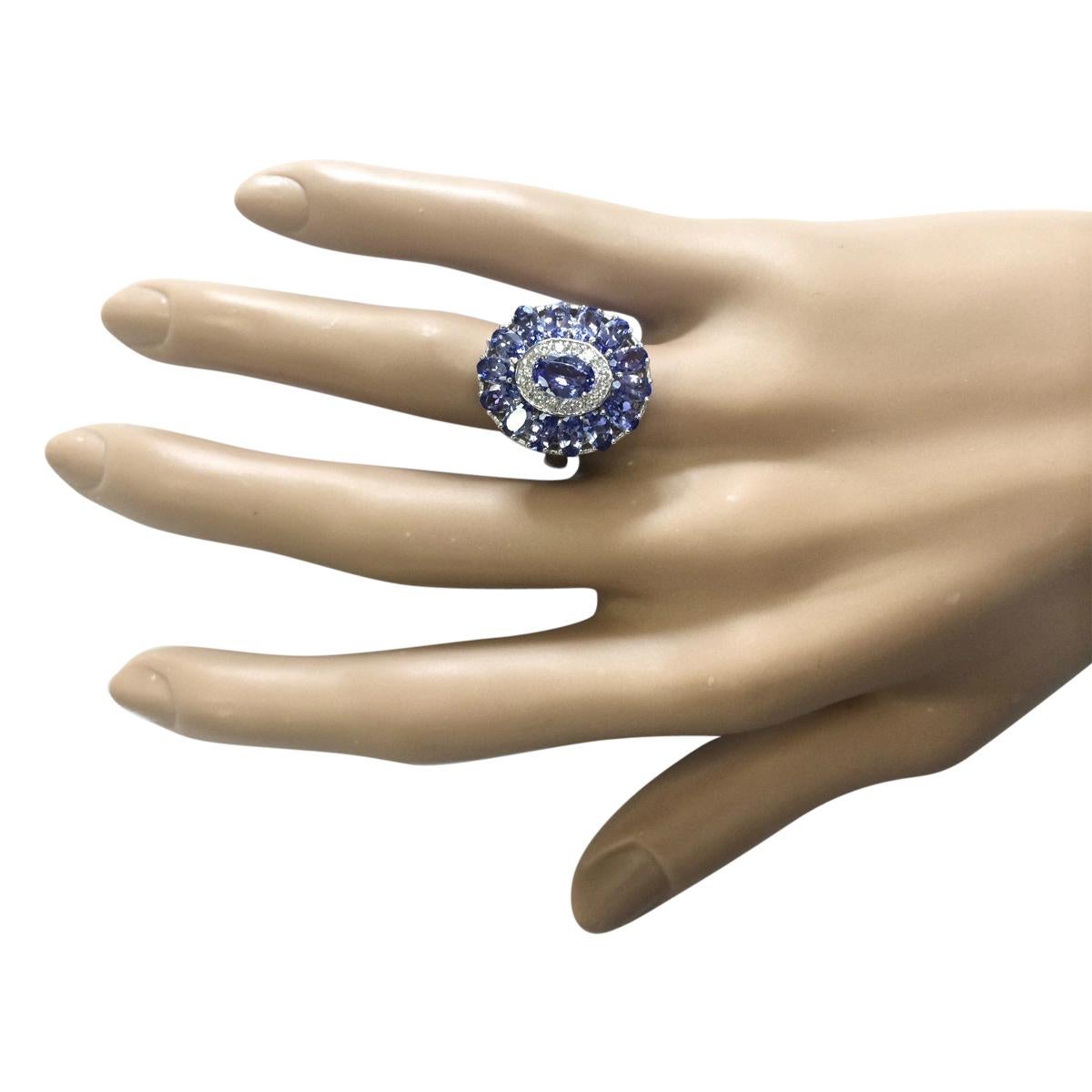 Natural Tanzanite Ring In 14 Karat White Gold Diamond  In New Condition For Sale In Los Angeles, CA
