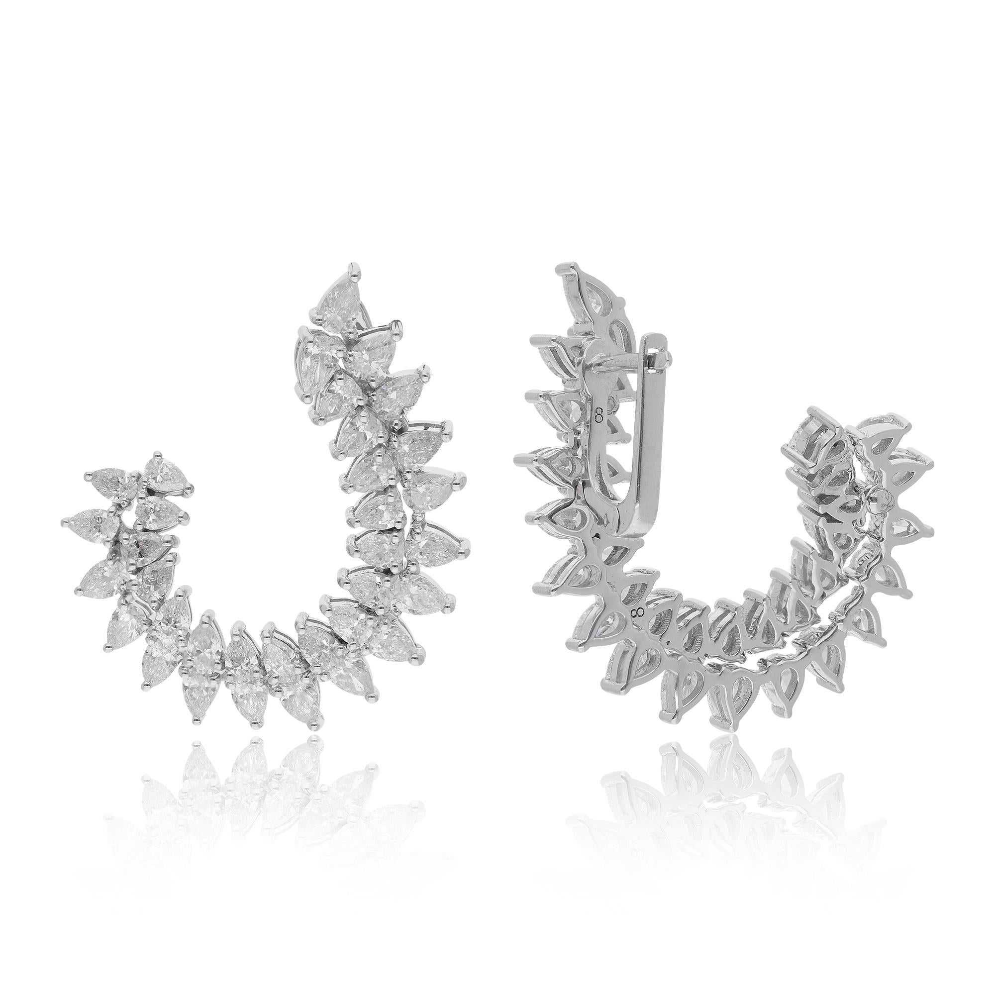 Orecchini a lobo con diamante a pera da 4,77 carati Oro bianco 18 carati Gioielli fatti a mano In condizioni Nuovo in vendita a Diera, Dubai
