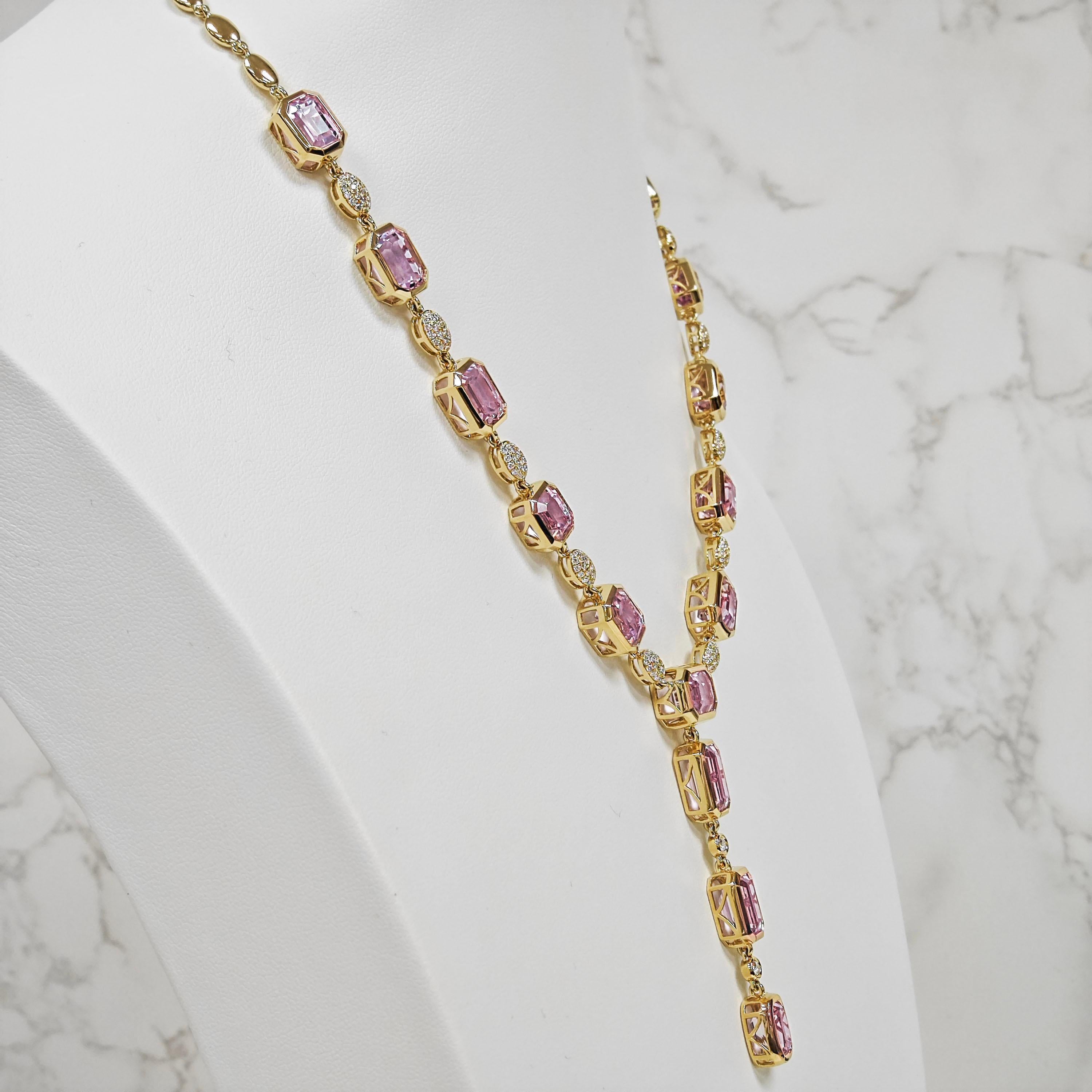 Taglio misto Collana in oro giallo con Kunzite e diamanti da 47,70 carati in vendita