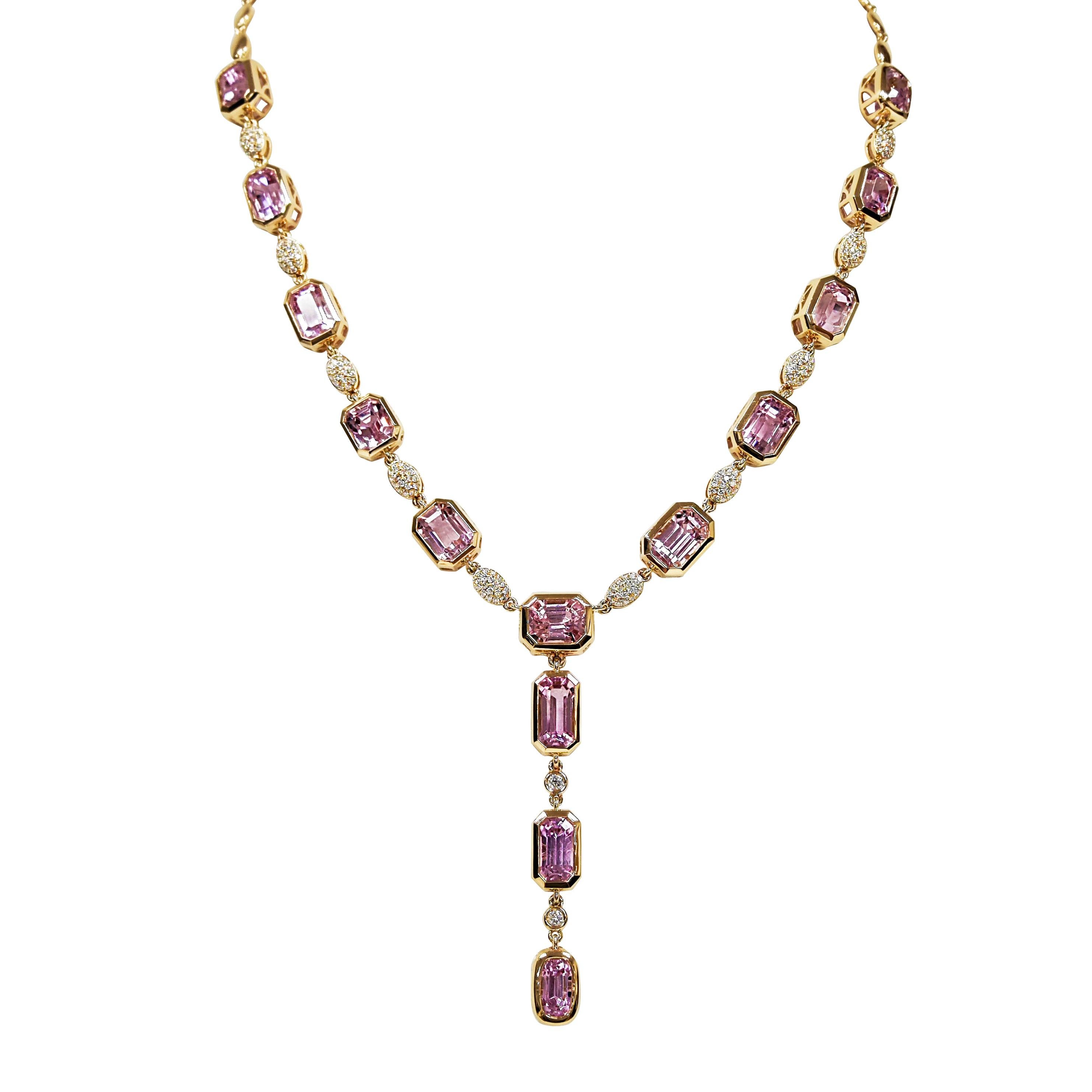 Collana in oro giallo con Kunzite e diamanti da 47,70 carati In condizioni Nuovo in vendita a New York, NY