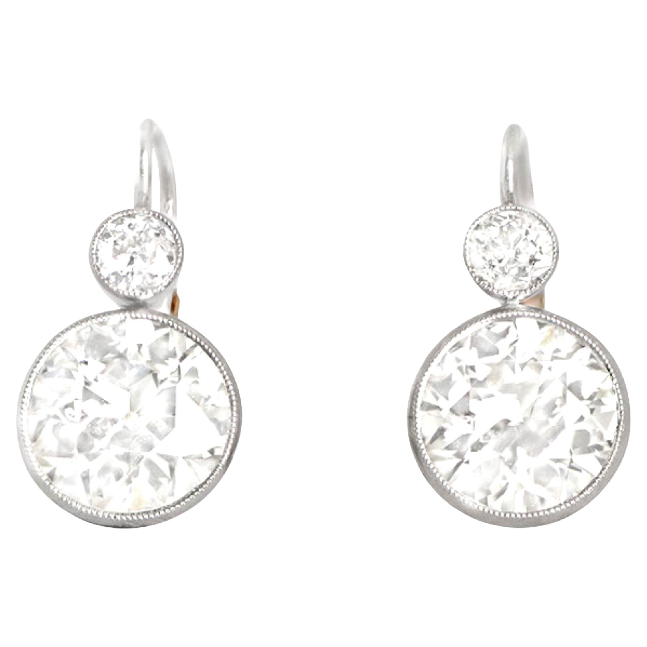 Women's 4.77ct Old European Cut Diamond Earrings, VS1-VS2 Clarity, Platinum  For Sale