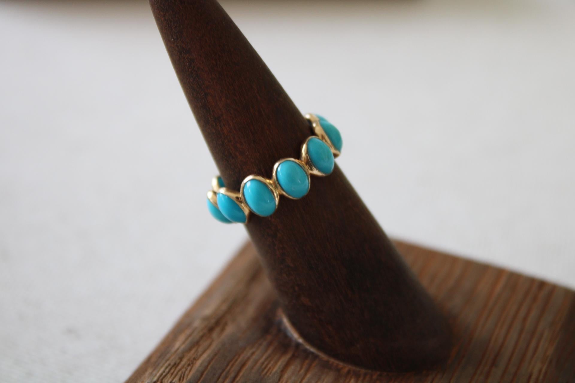 4.78 Carat Cabochon Turquoise 14K Gold Eternity Band Ring In New Condition For Sale In Amagansett, NY