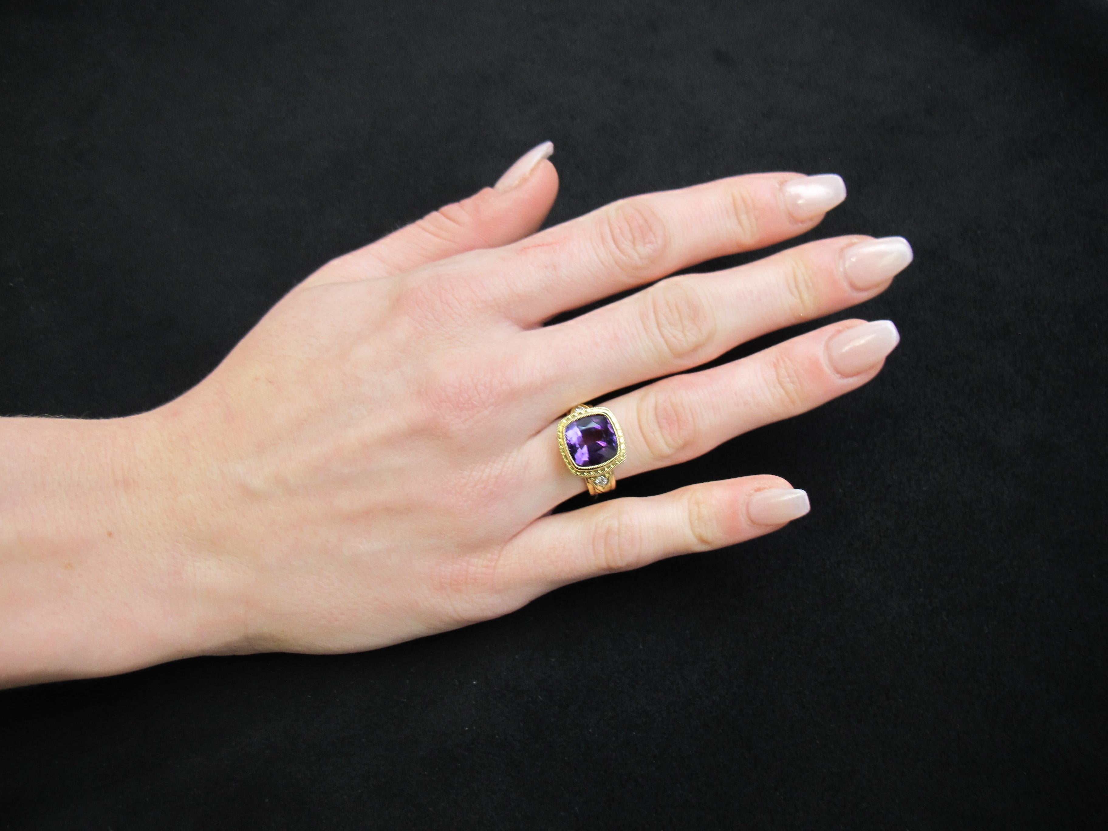 4.78 Carat Amethyst Square Cushion and 18k Yellow Gold Engraved Band Ring For Sale 1