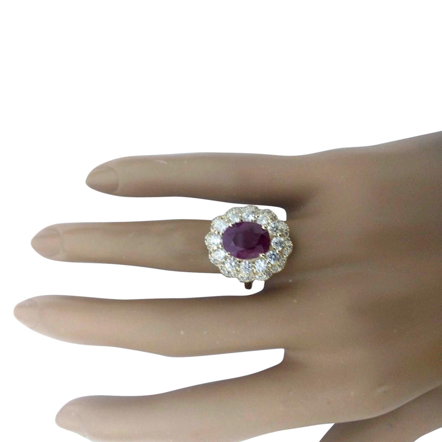 Exquisite Natural Ruby Diamond Ring In 14 Karat Solid Yellow Gold  In New Condition For Sale In Los Angeles, CA