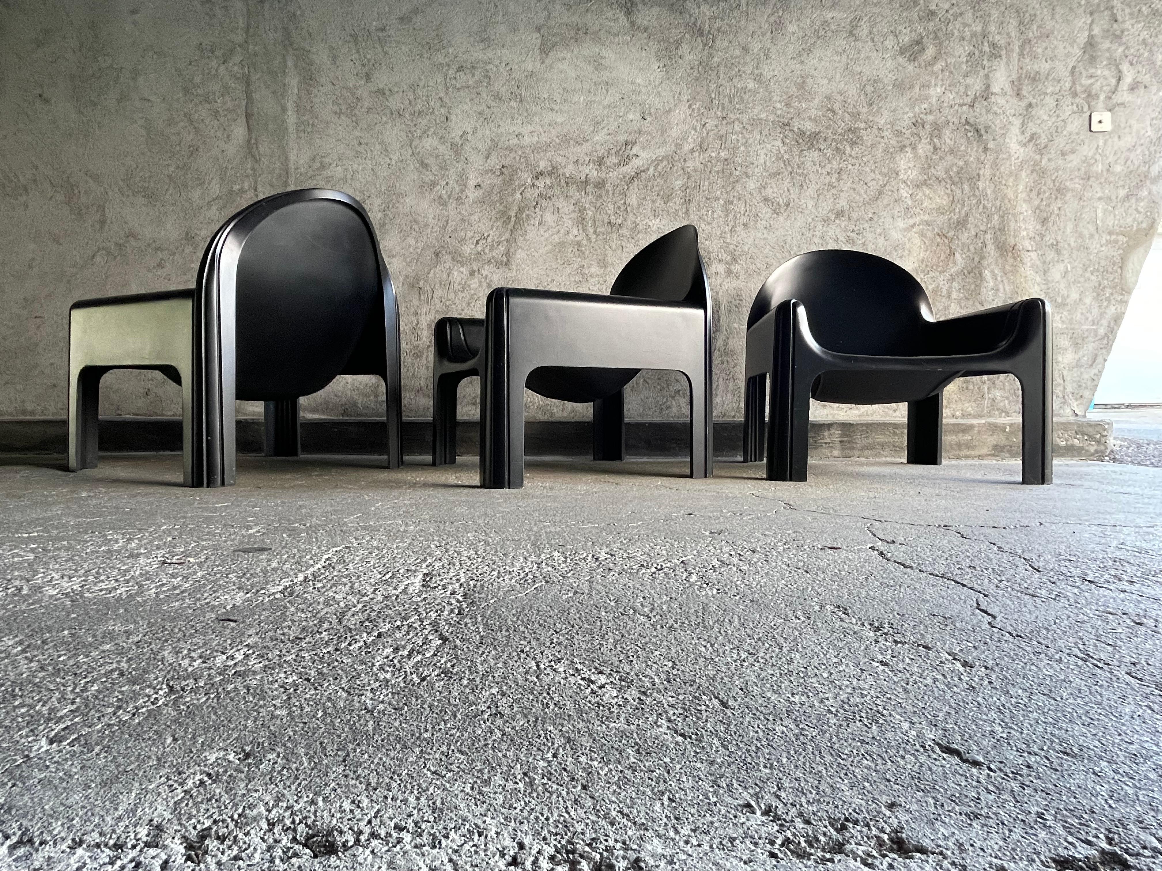 Fauteuil 4794 de Gae Aulenti pour Kartell en vente 11