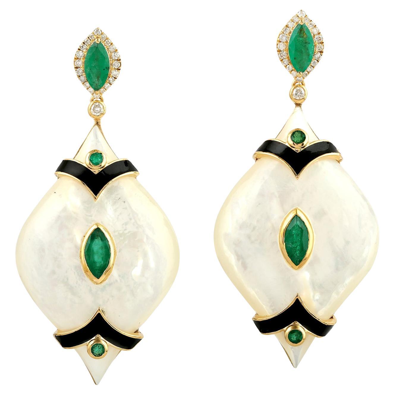 47.95 ct marquise Shaped Pearl Dangle Earrings With Emerald & Black onyx For Sale
