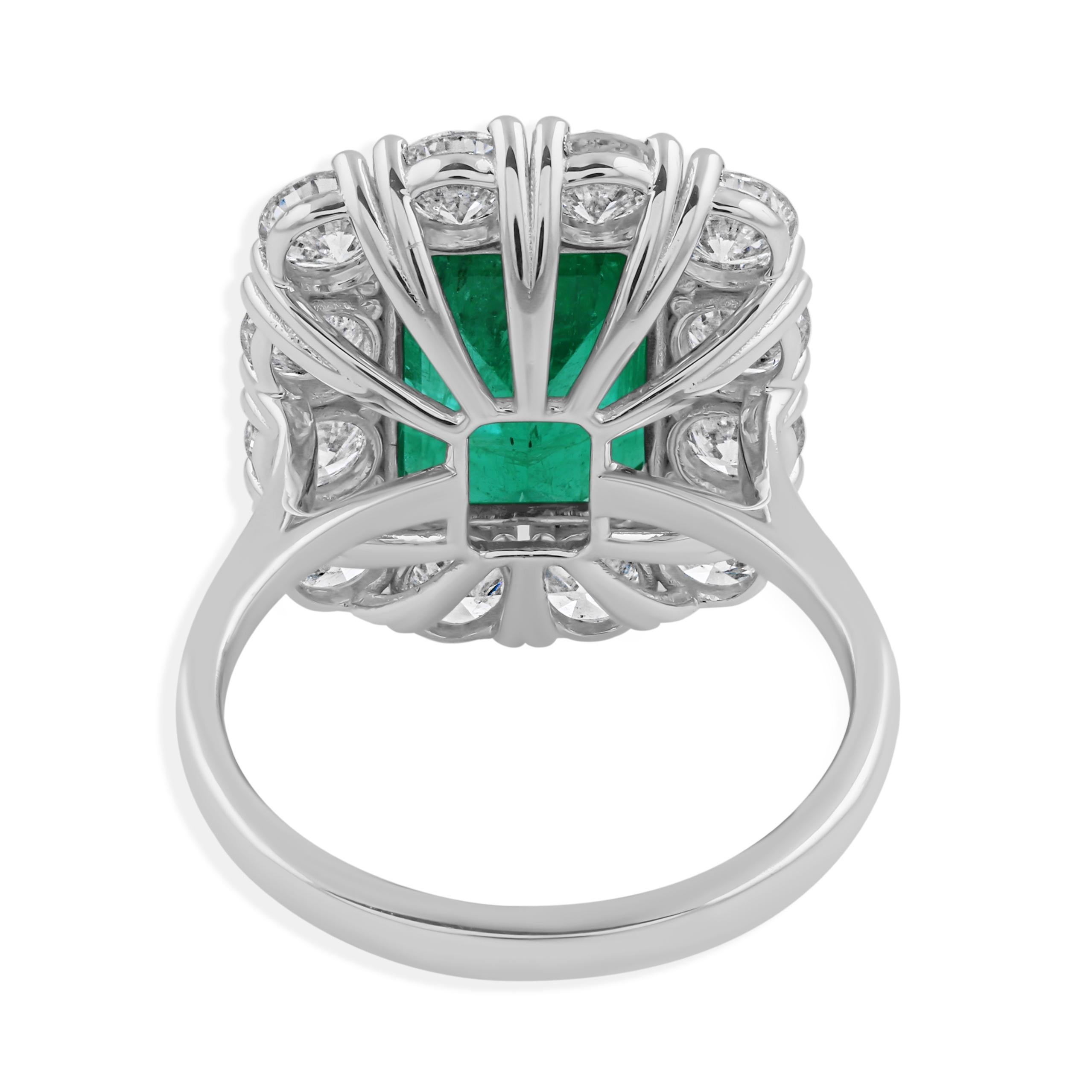 En vente :  4.79cts Zambian Emerald 2.68cts Diamond Halo Engagement Ring 14k White Gold 8