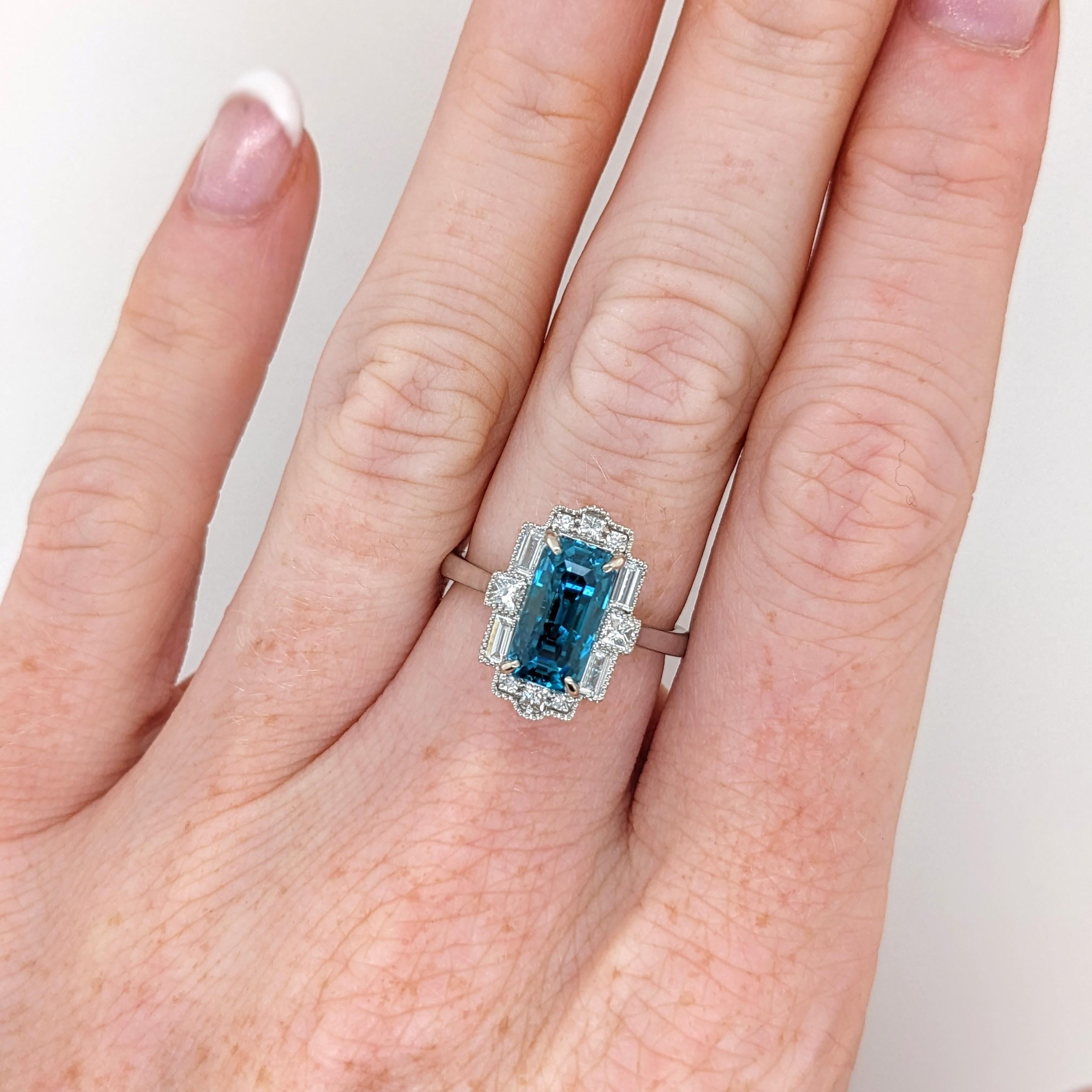 4,7 Karat Blauer Zirkon-Ring mit Steinmetz-Diamanten aus massivem 14 Karat Weißgold  EM 11x6 1
