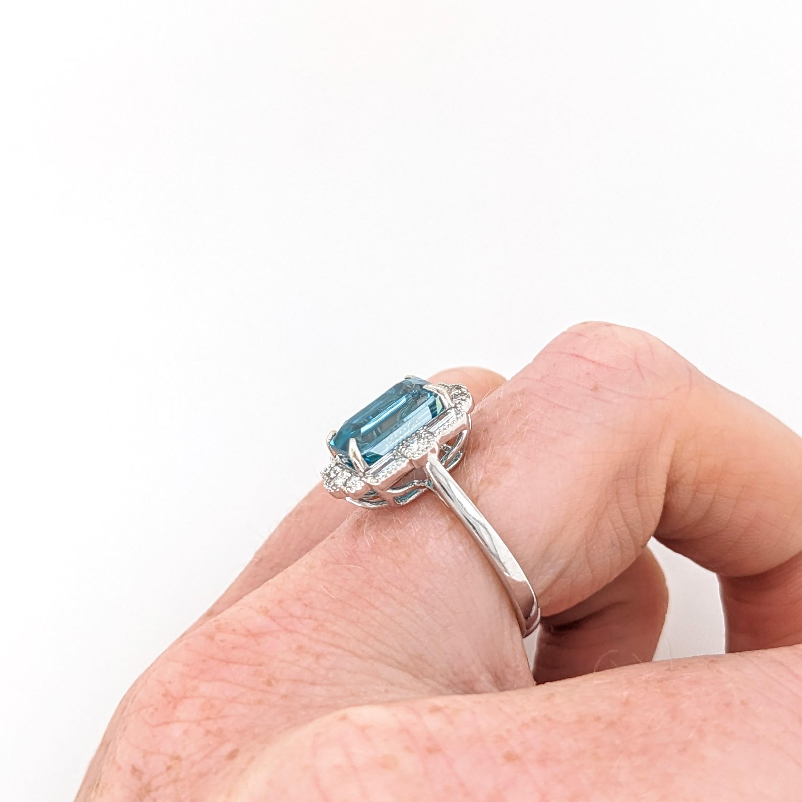 4,7 Karat Blauer Zirkon-Ring mit Steinmetz-Diamanten aus massivem 14 Karat Weißgold  EM 11x6 2