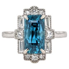 4,7 Karat Blauer Zirkon-Ring mit Steinmetz-Diamanten aus massivem 14 Karat Weißgold  EM 11x6