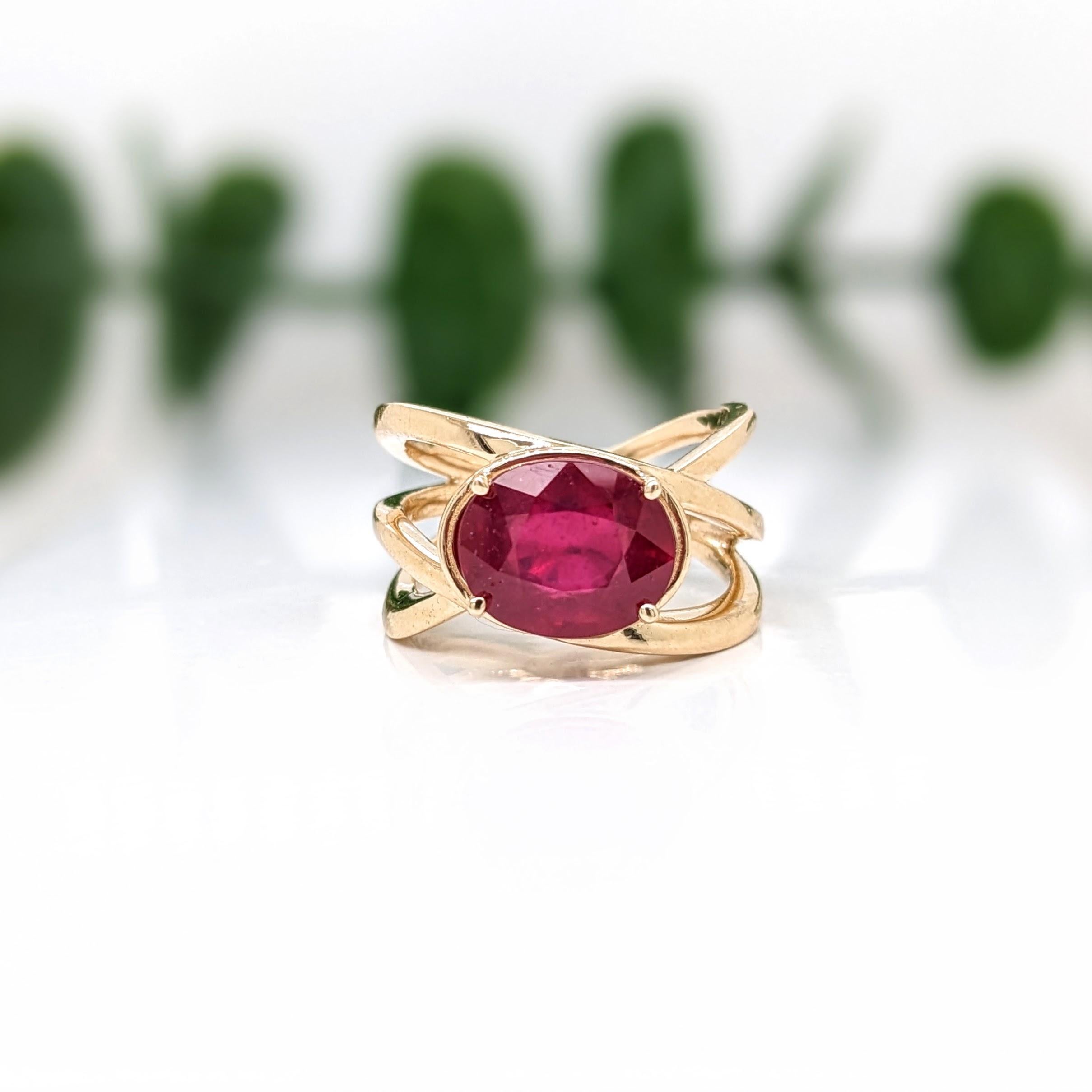 Cette magnifique bague présente un solitaire en rubis de 4,7 carats et une tige fendue en croix en or massif 14K. Cette bague solitaire est un très beau cadeau de pierre de naissance de juillet pour vos proches ! 

Spécifications

Type d'article :