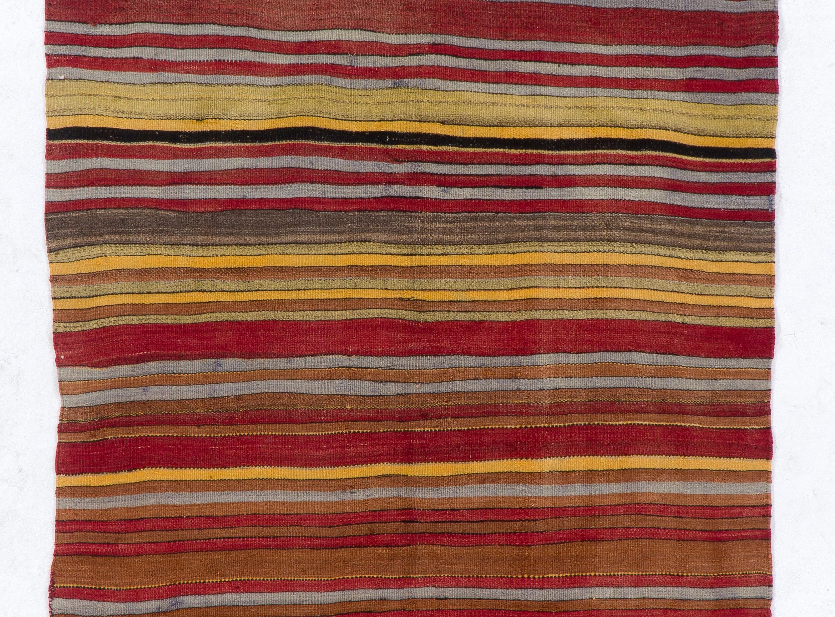 4,6x11.2 Ft Bunt gestreifter handgewebter türkischer Kelim 'Flat Weave' im Zustand „Gut“ im Angebot in Spring Valley, NY