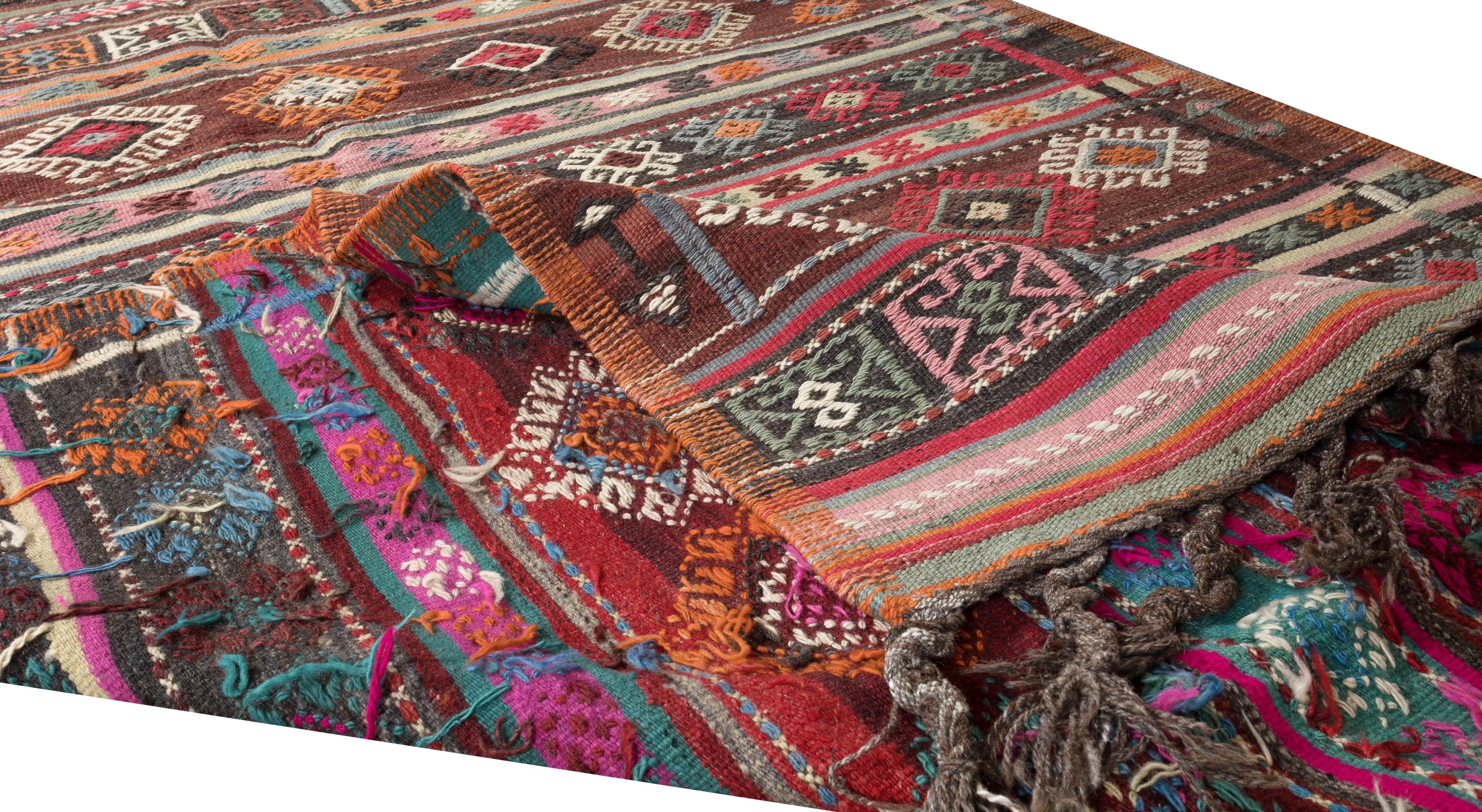 Turkish 4.7x7 Ft Colorful Handmade Anatolian Kilim with Cabin Style, Flat Weave Wool Rug For Sale