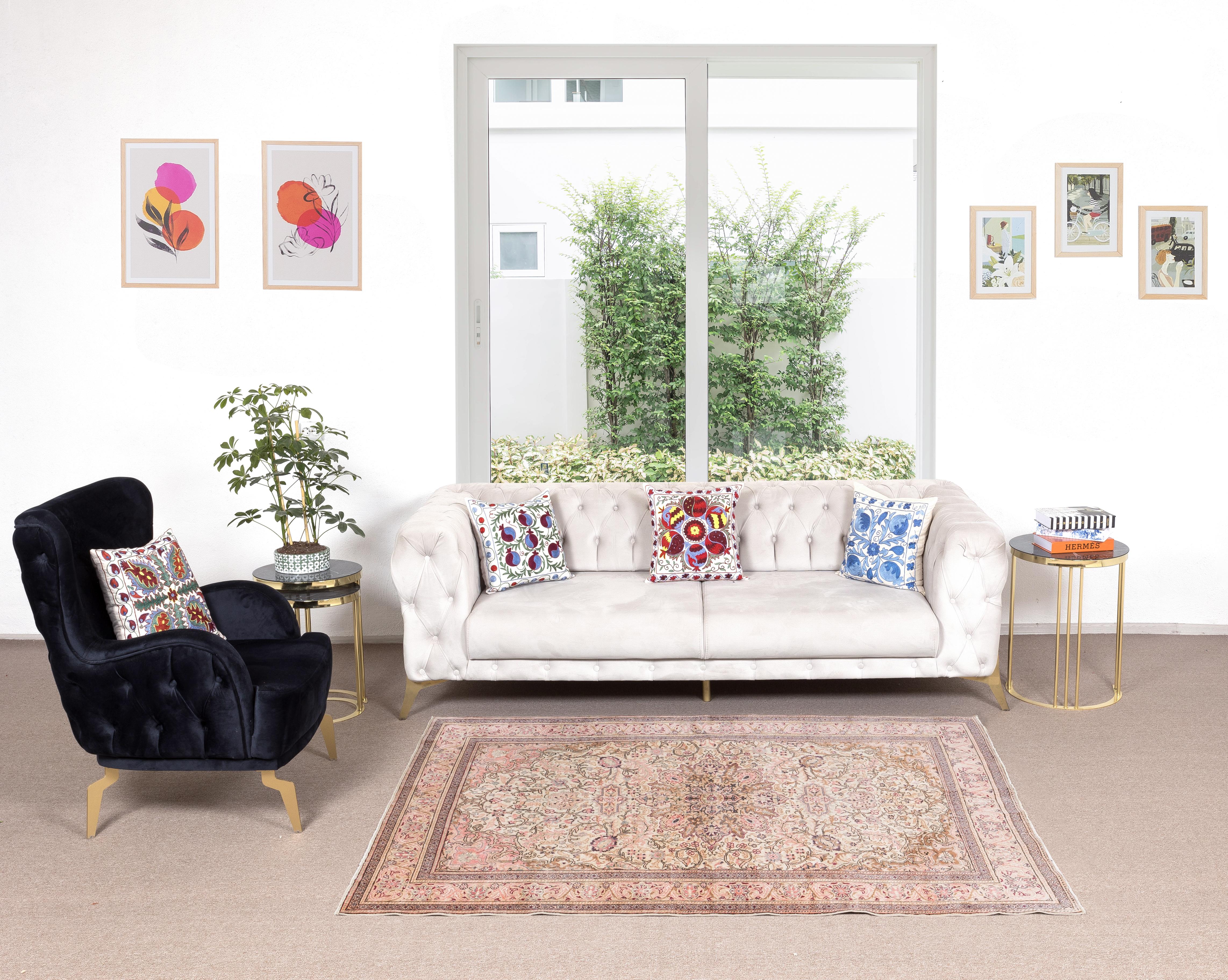 4,7x7 Ft Moderner handgefertigter türkischer Teppich mit Medaillon-Design, 100% Wolle (Türkisch) im Angebot