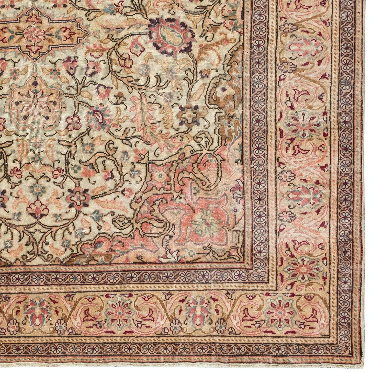 4,7x7 Ft Moderner handgefertigter türkischer Teppich mit Medaillon-Design, 100% Wolle (21. Jahrhundert und zeitgenössisch) im Angebot